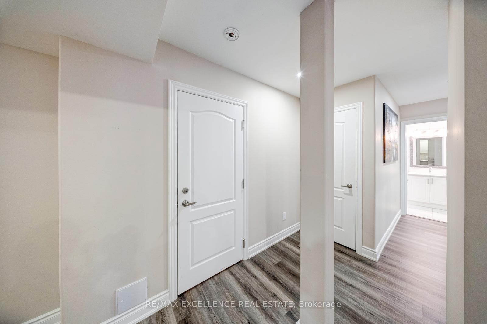 8 Settlers Field Road photo 31