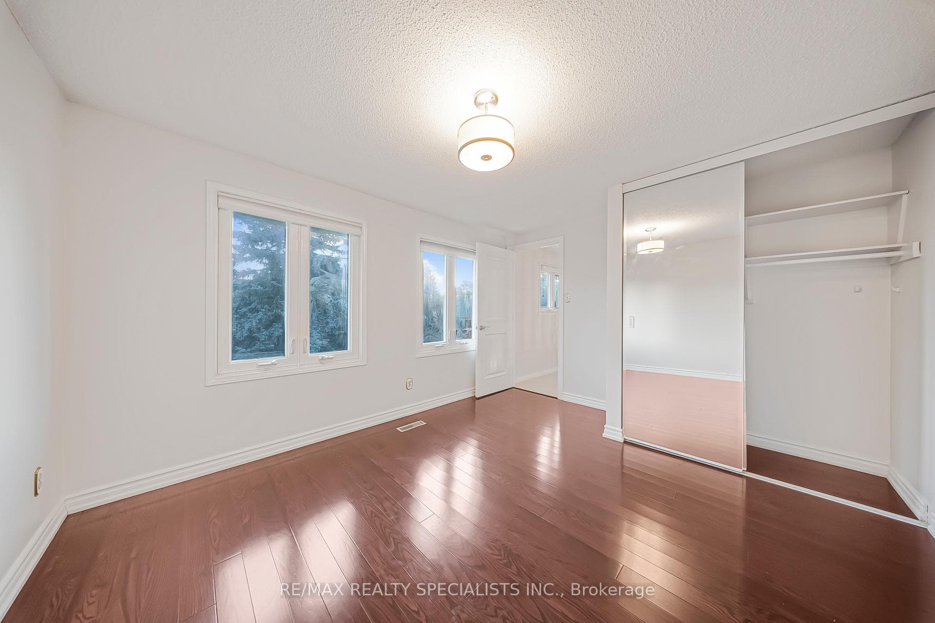 24 Whitmore Court photo 22