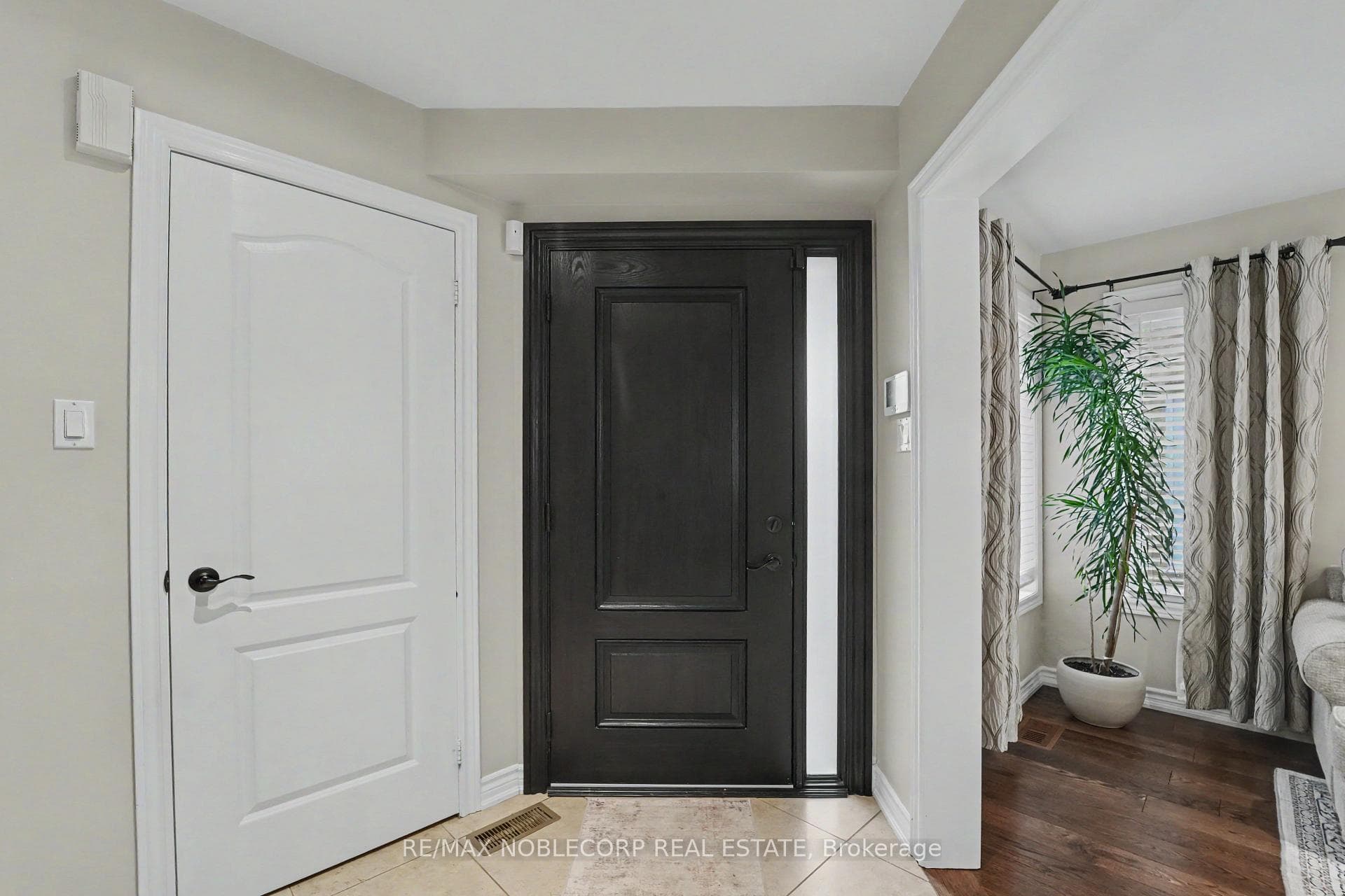 12 Waterbury Street photo 12