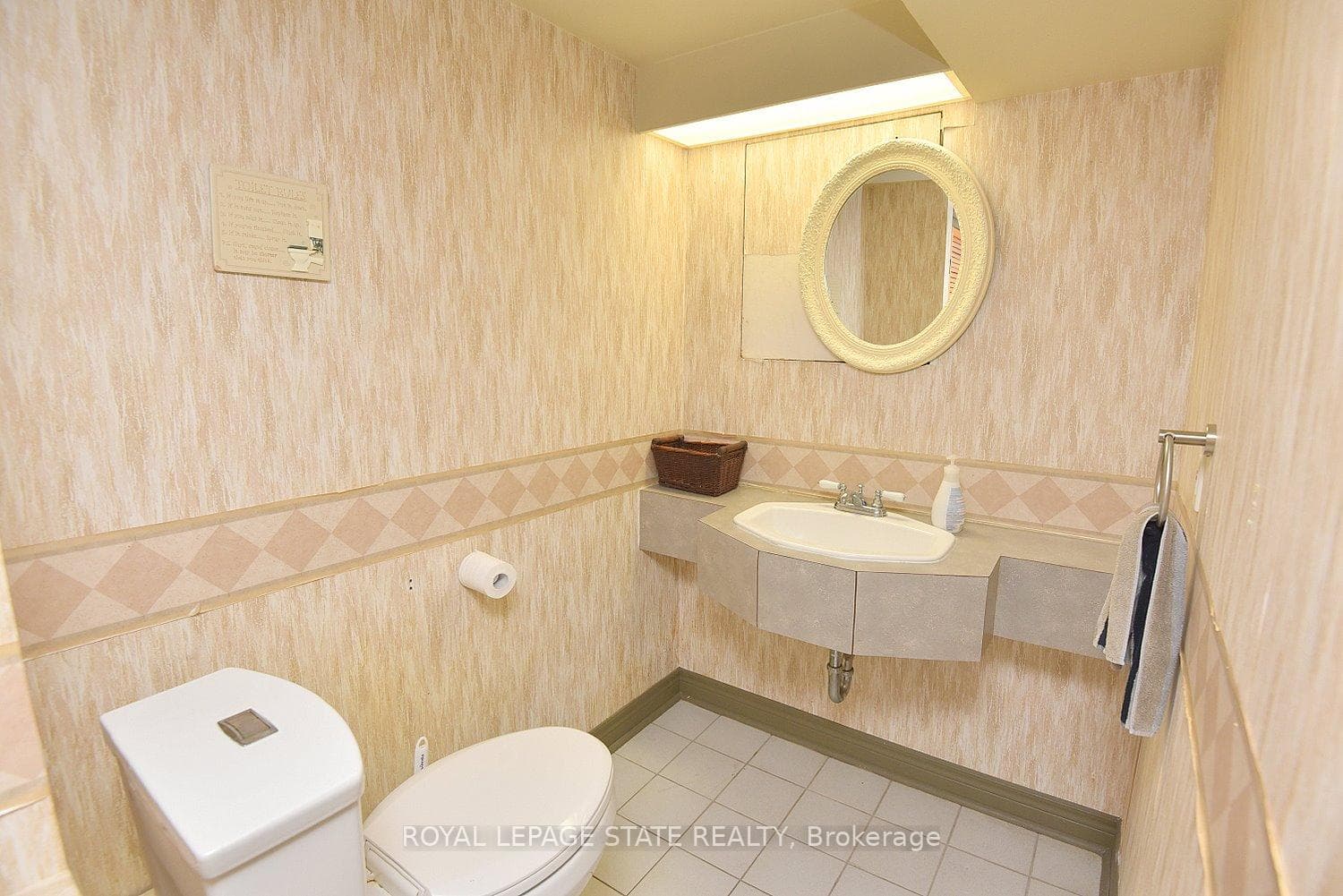 75 Josephine Drive photo 32