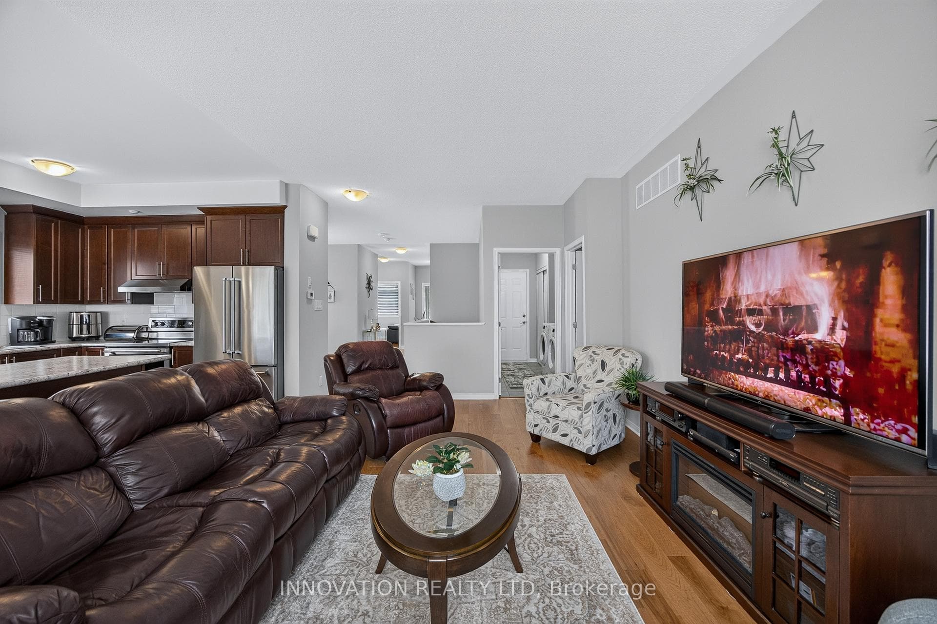 249 Edey Street photo 20
