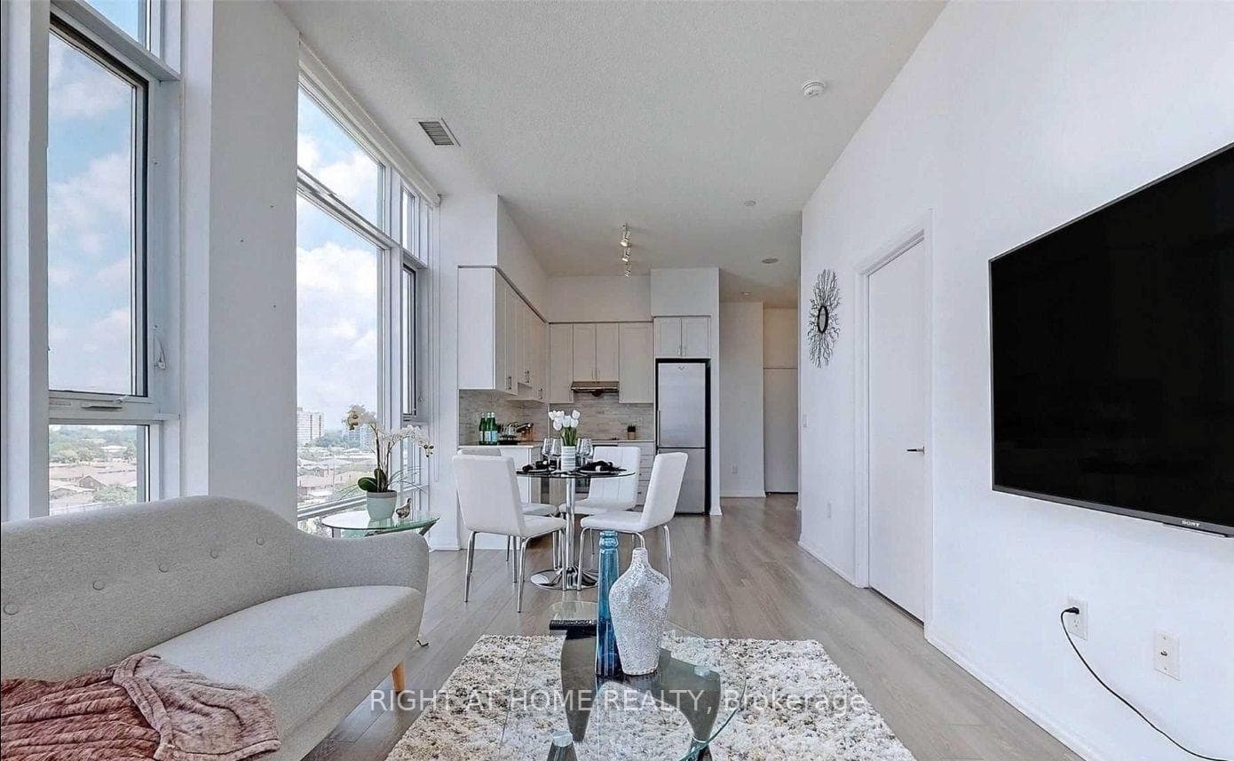 55 Ann O'Reilly Road Unit PH23 photo 3