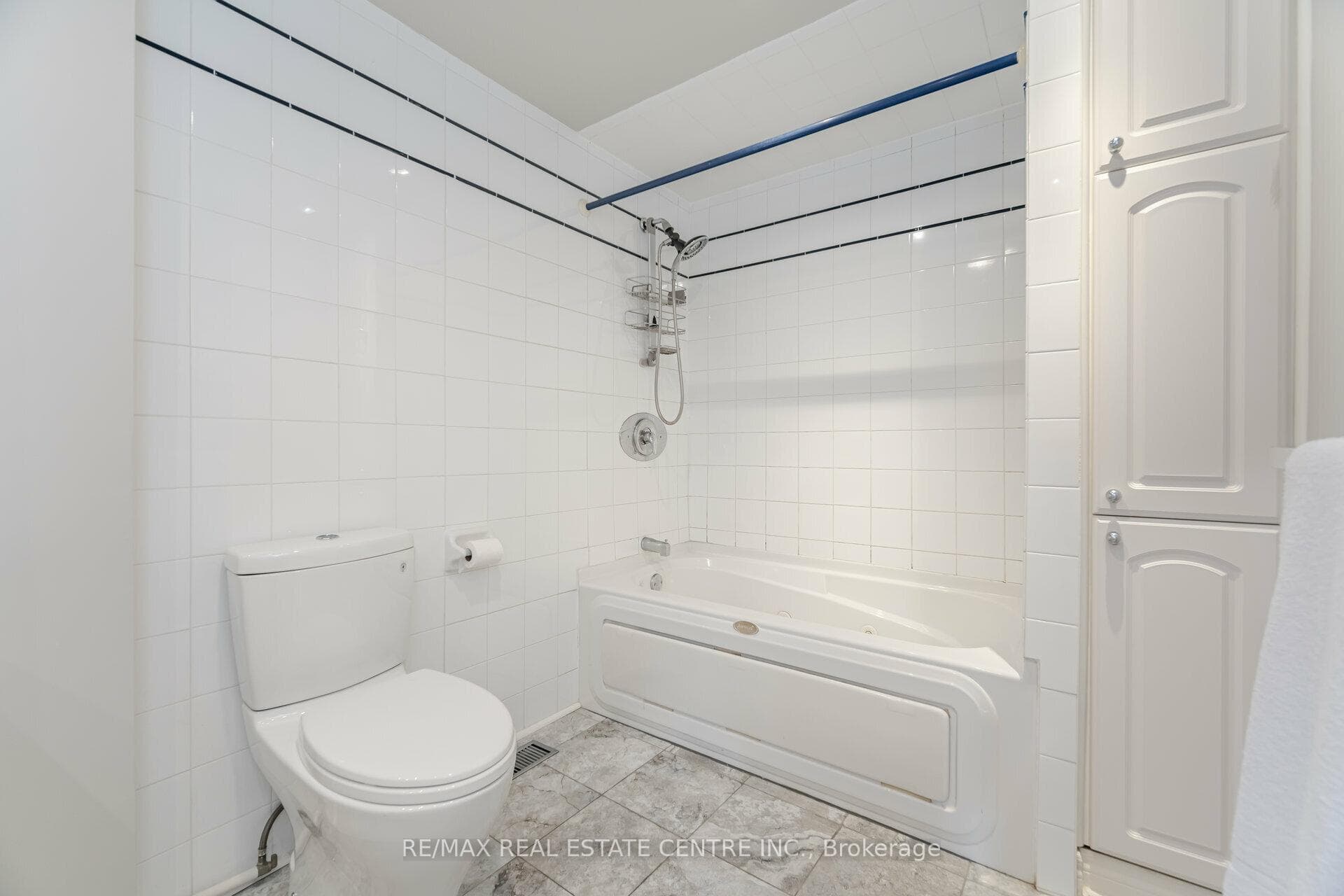 19 Oakwood Avenue photo 36
