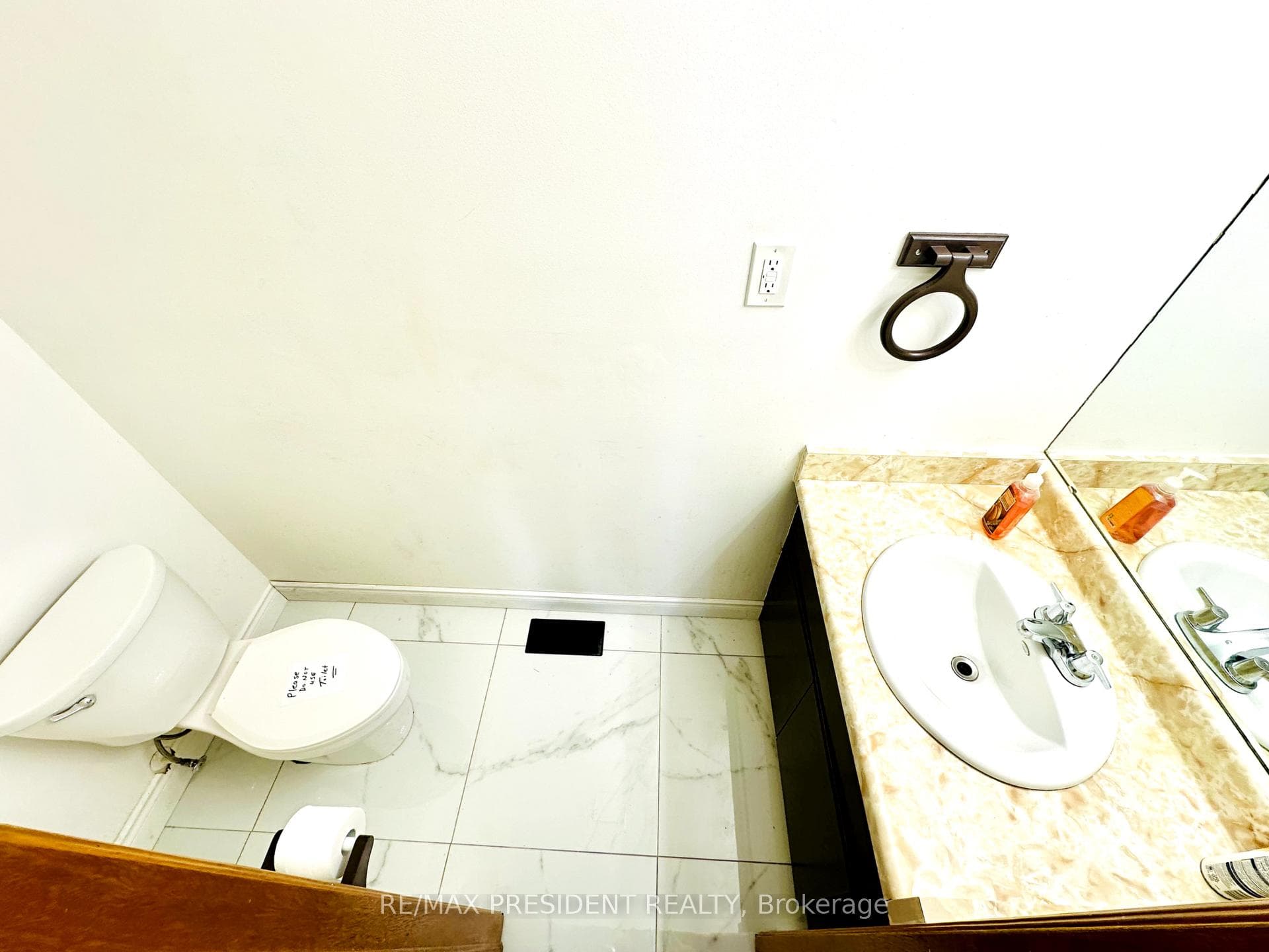 22 Royal Oak Drive photo 16