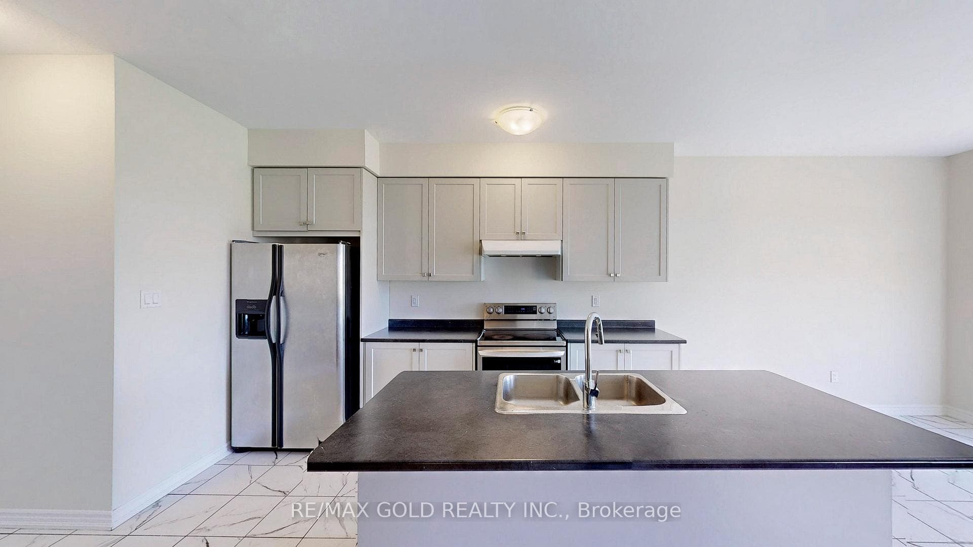 4 Gunn Avenue photo 18