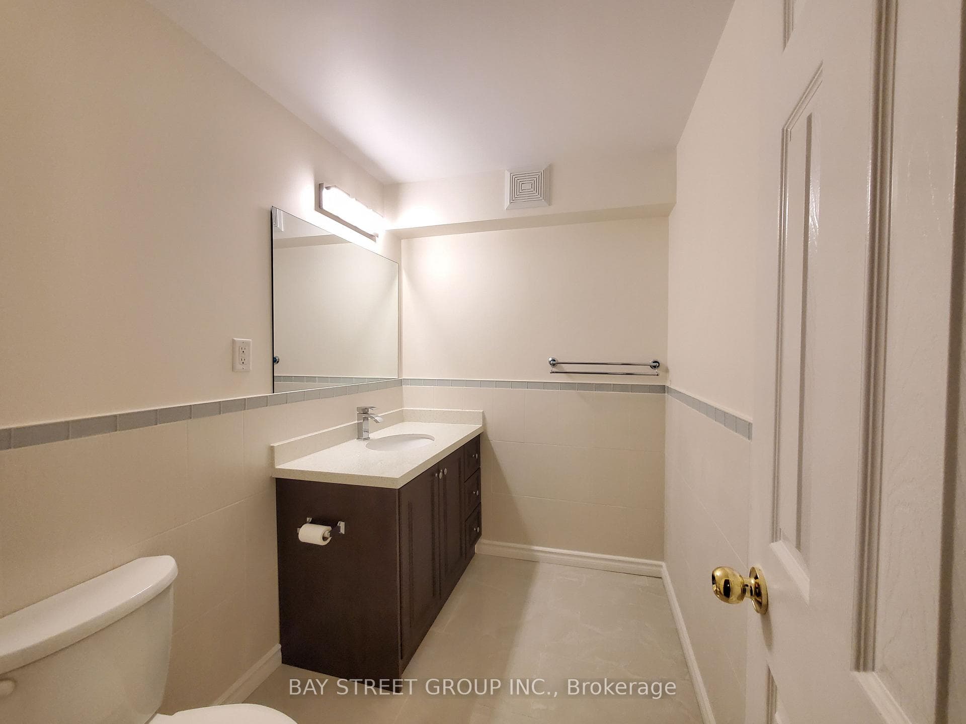 12 Alvarado Avenue photo 9