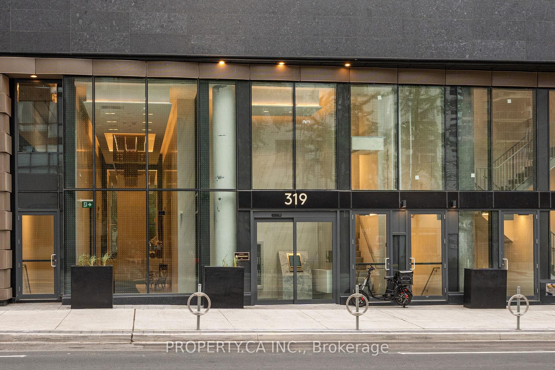 319 Jarvis Street Unit 3915 photo 2