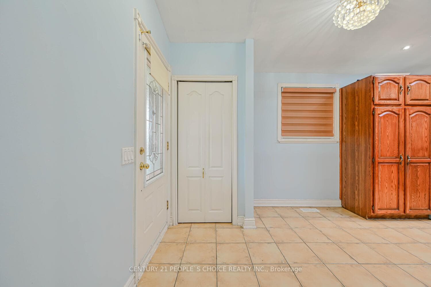 11 Checker Court photo 11