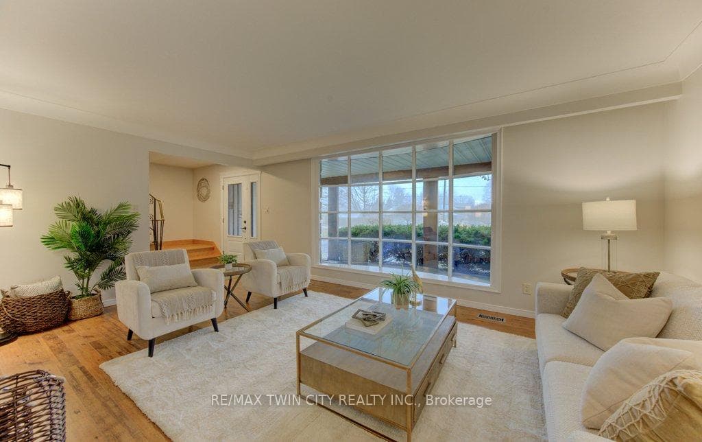 2 Deerfield Avenue photo 10