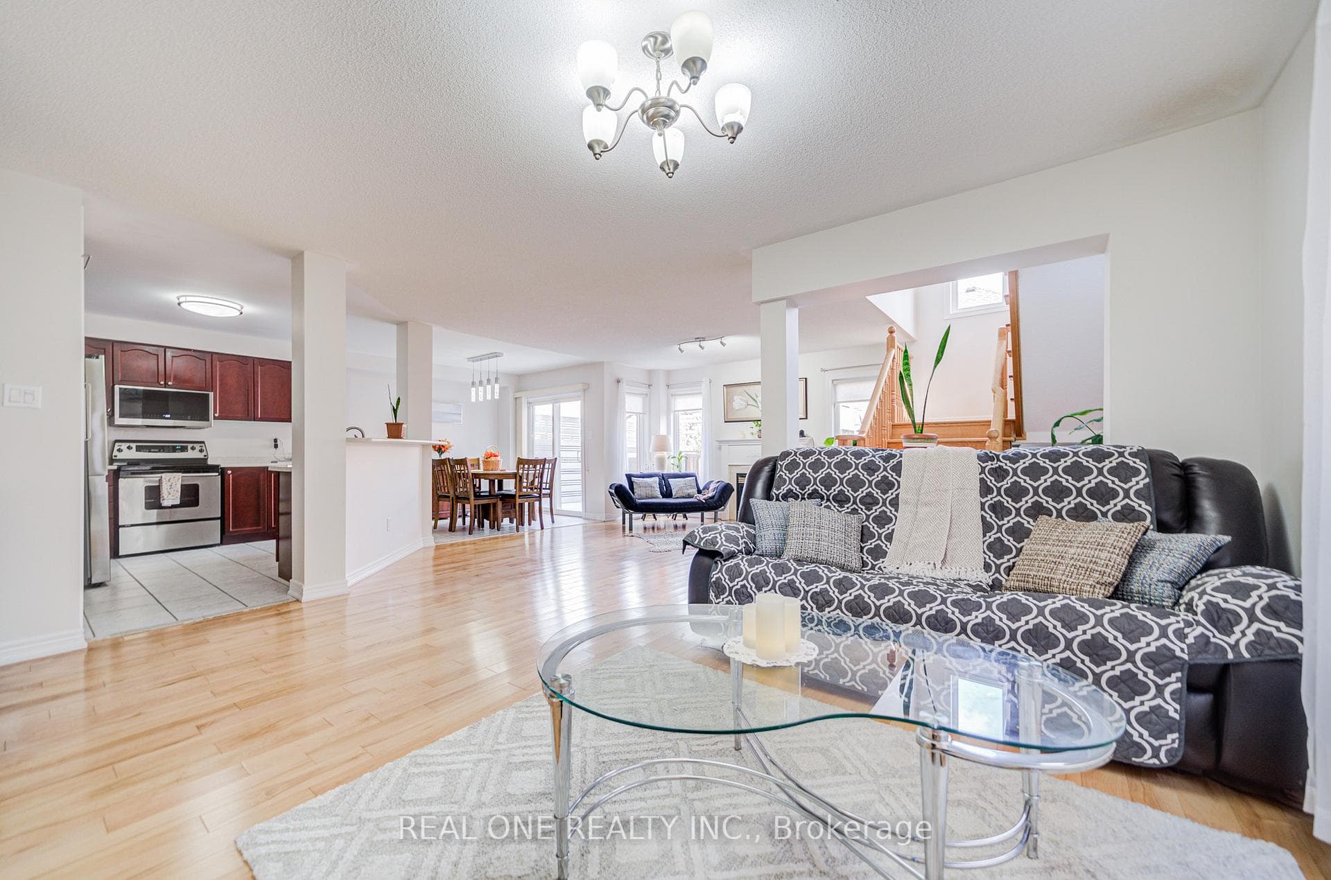 16 Boulderbrook Drive photo 5