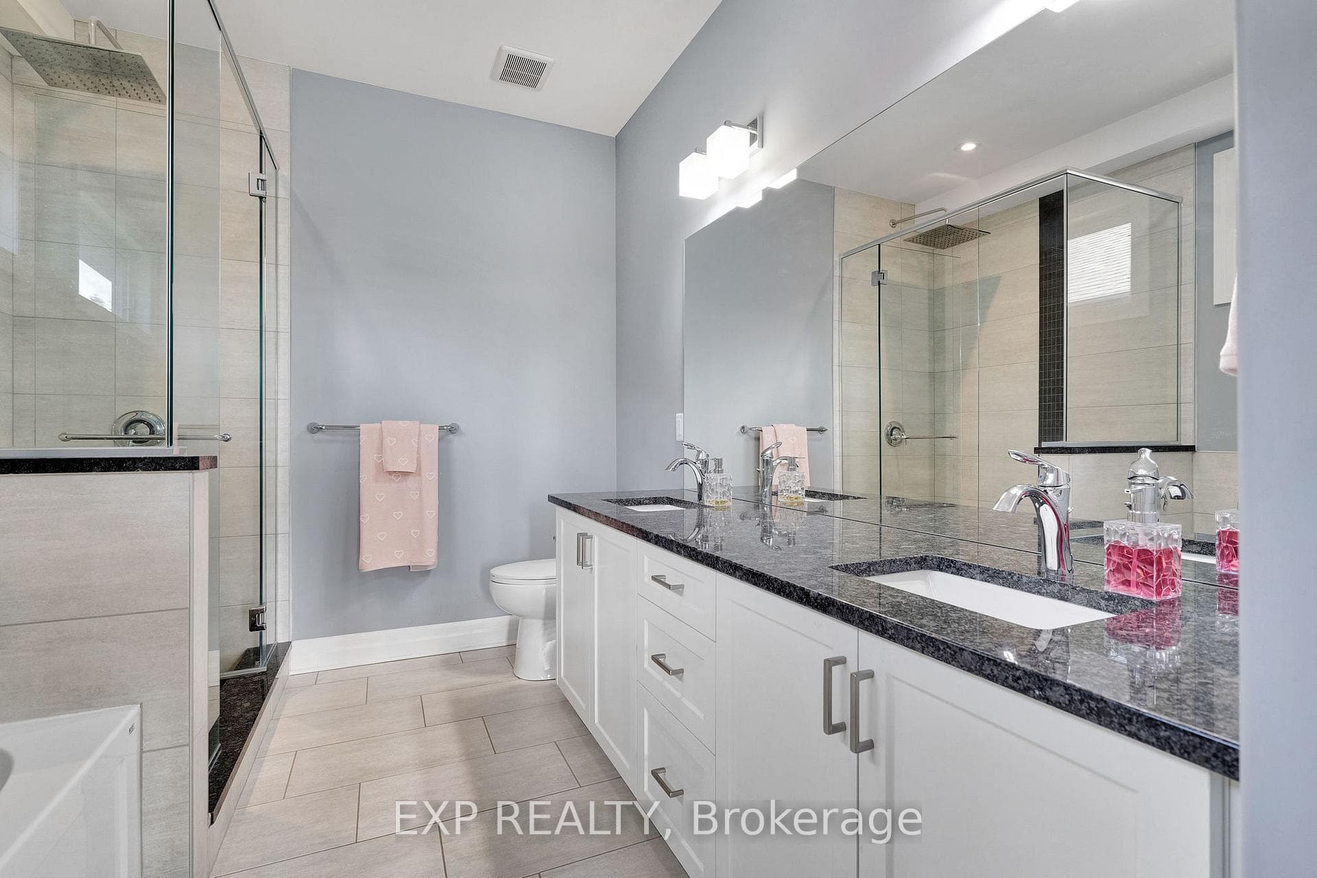 493 Bennett Crescent photo 21