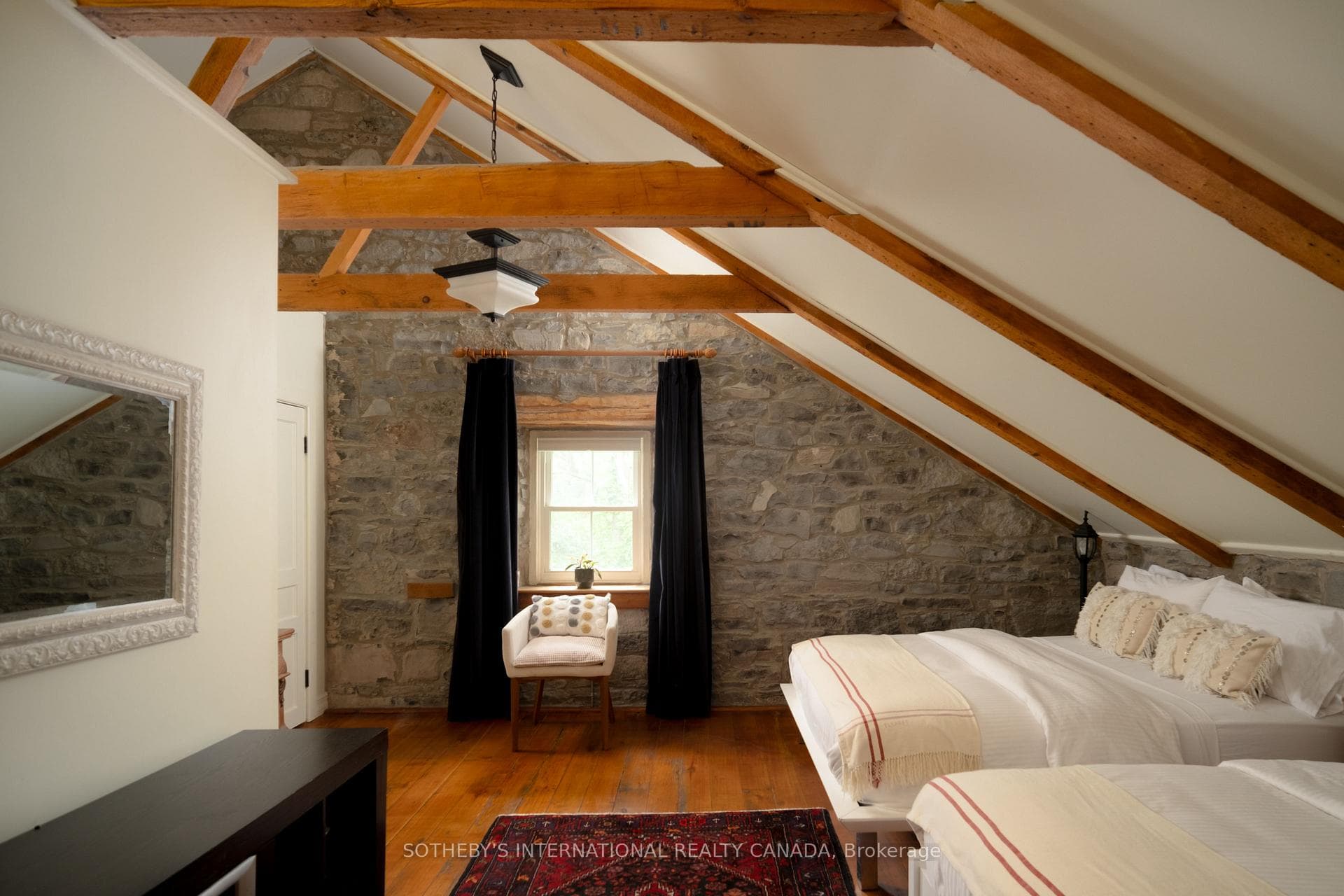 Chapel Suite
