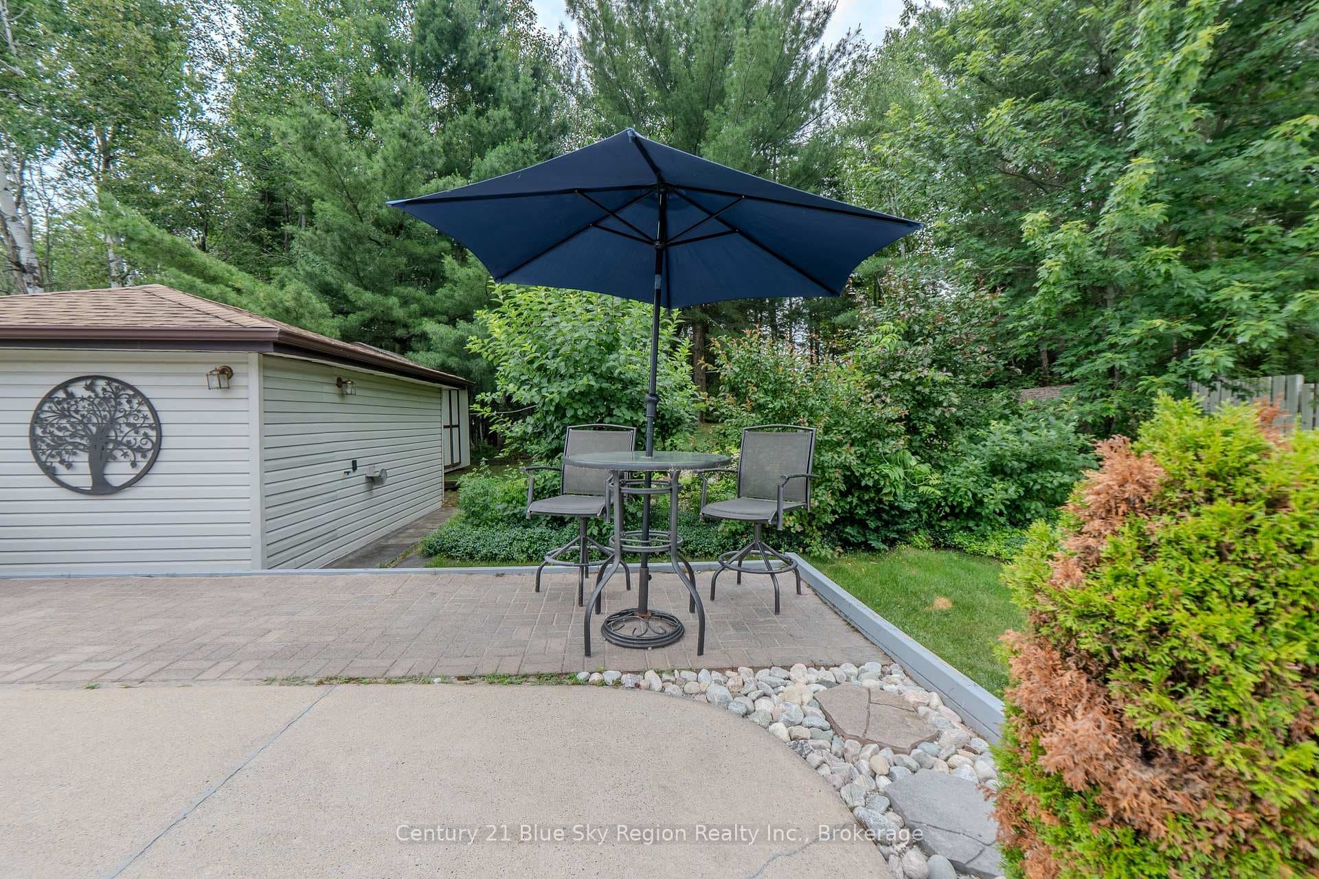 87 Labreche Drive photo 42