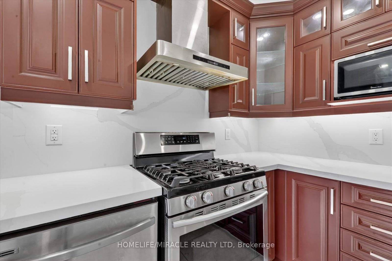 88 Reed Drive photo 32