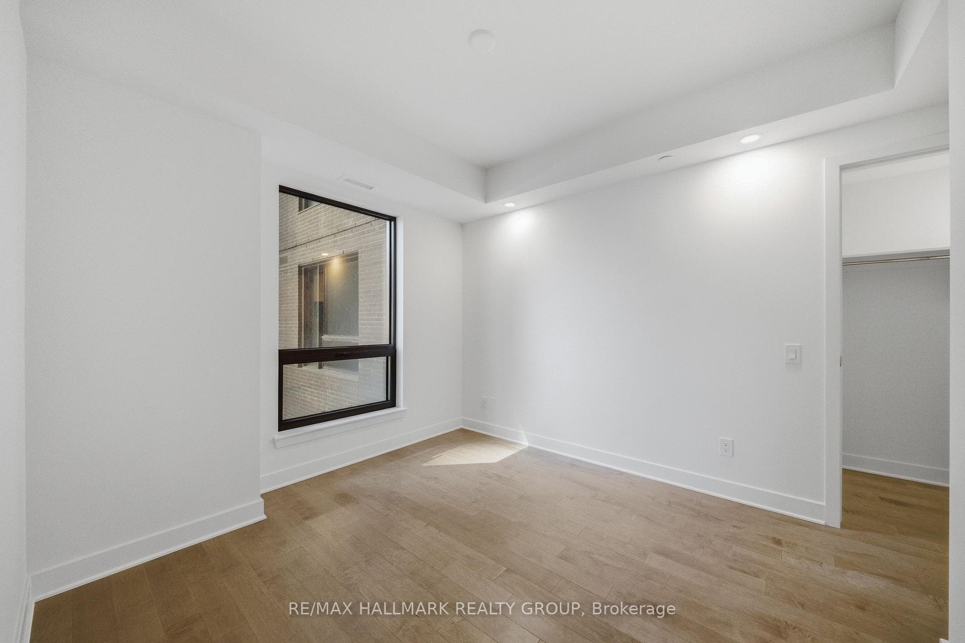 180 George Street Unit 308 photo 5