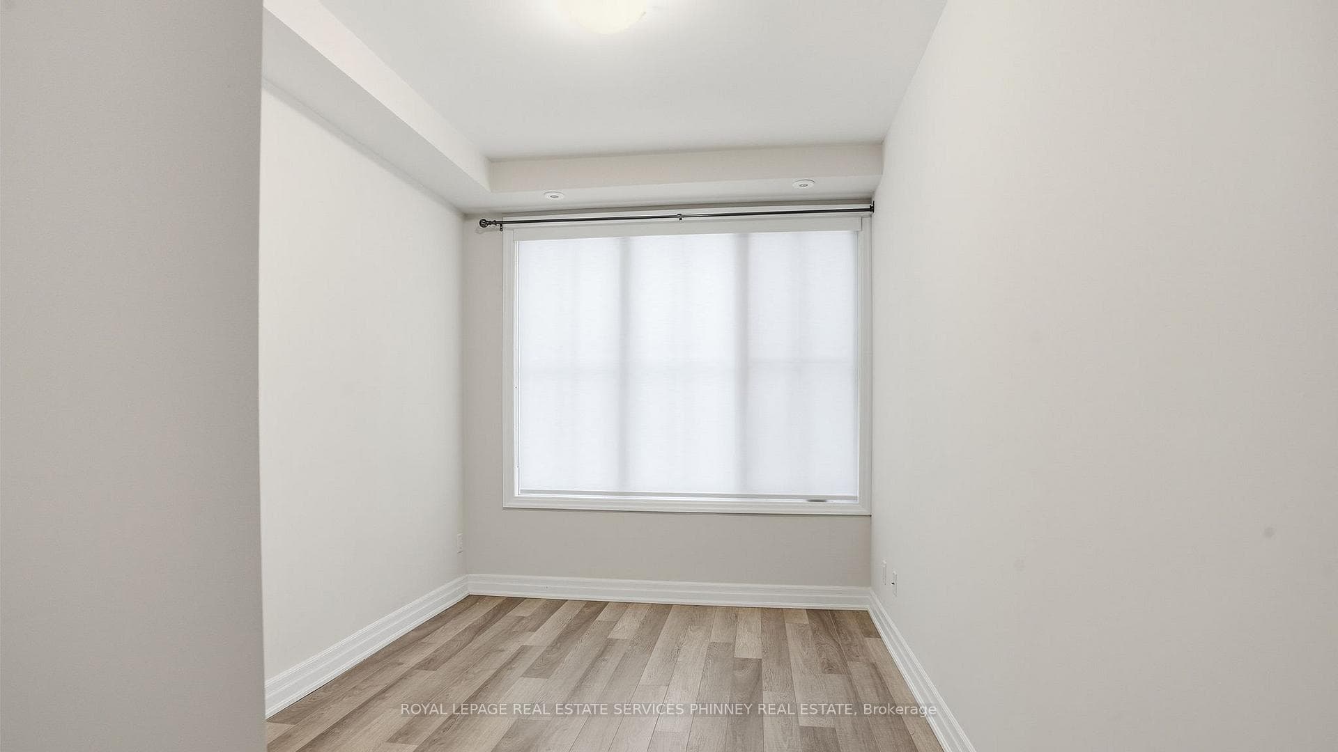 652 Cricklewood Drive Unit 201 photo 16