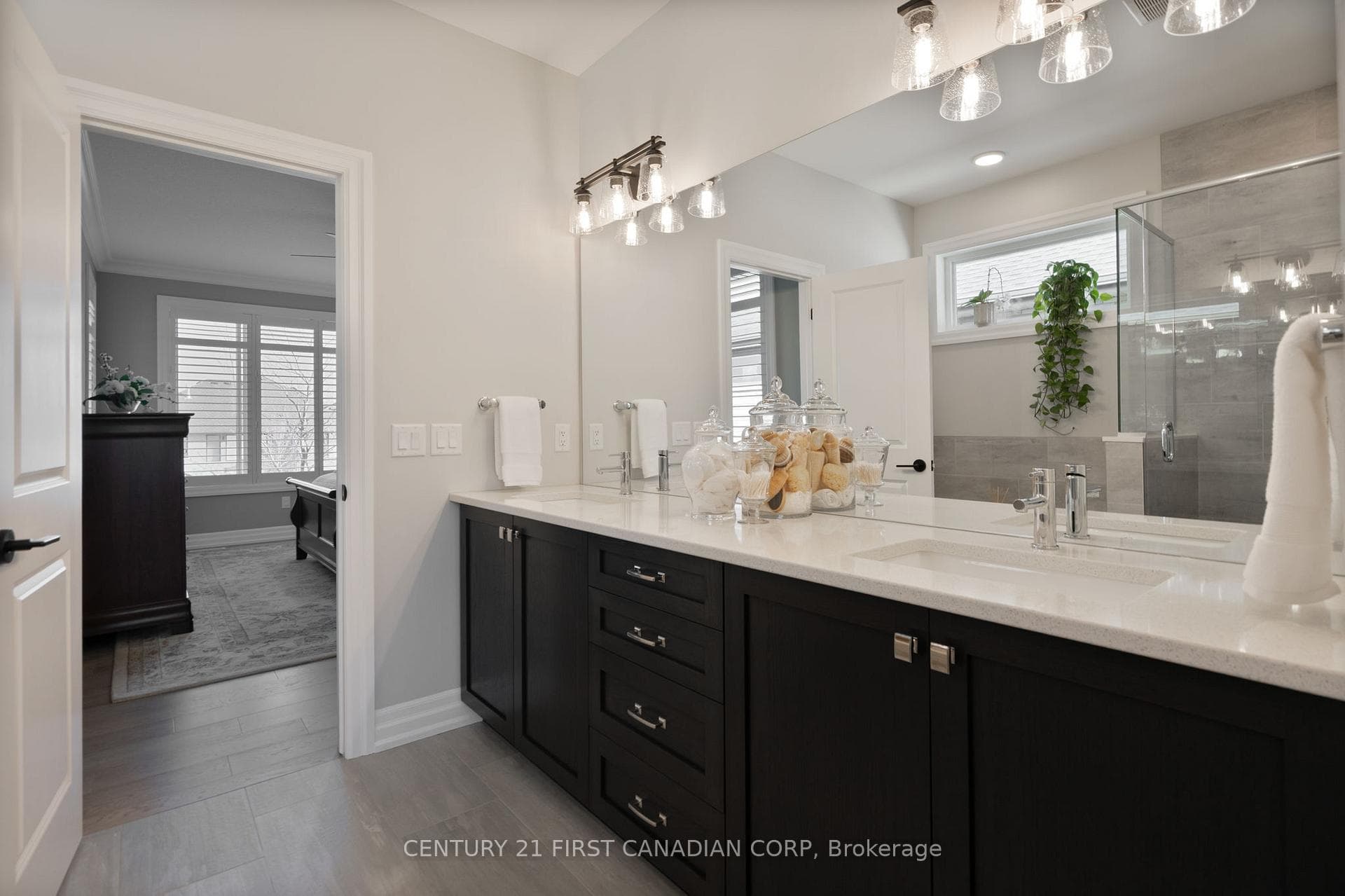 2012 Lockwood Crescent photo 12