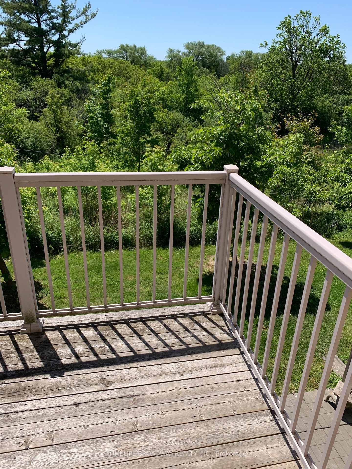 720 WENDY CULBERT Crescent photo 11