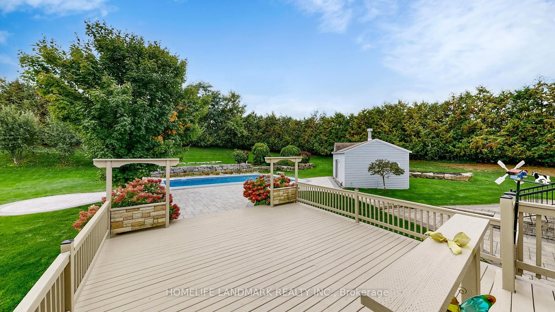 90 Offord Crescent photo 43