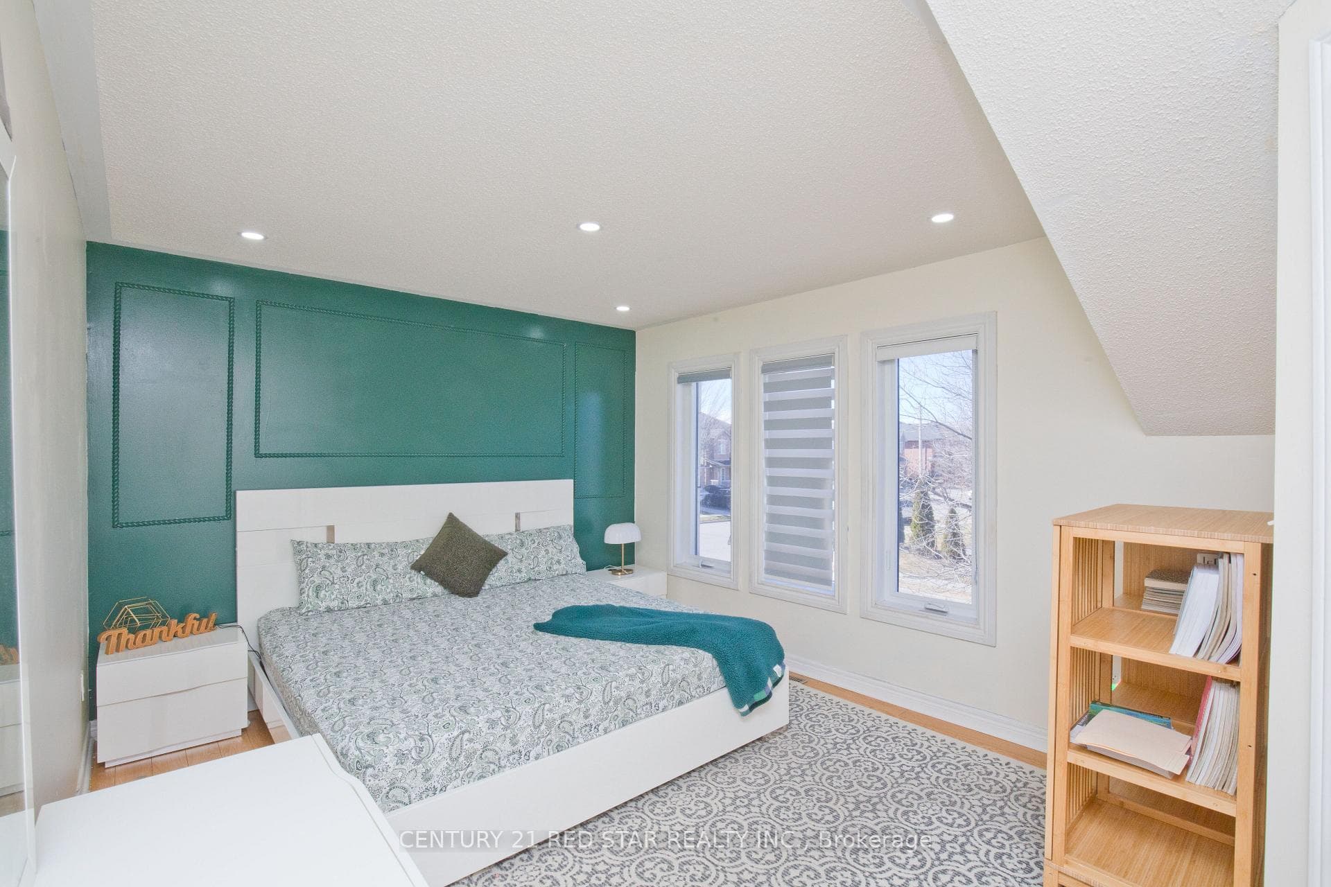 3 Okanagan Drive photo 36