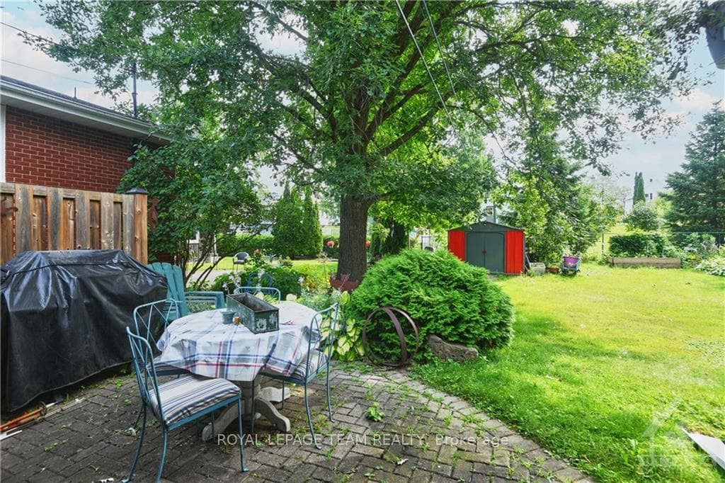 71 LAVINIA Street photo 28