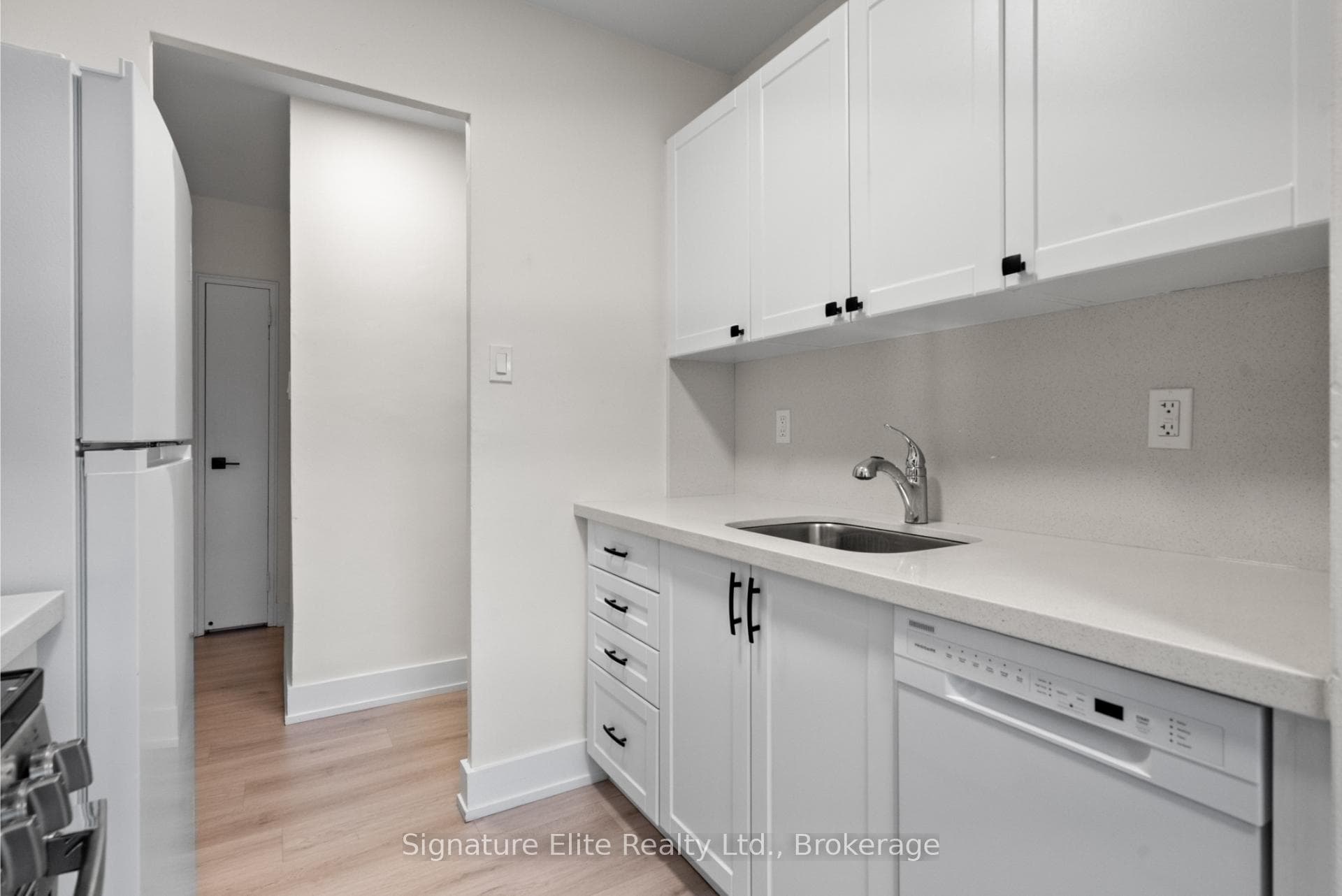 165 Balliol Street Unit 309 photo 3