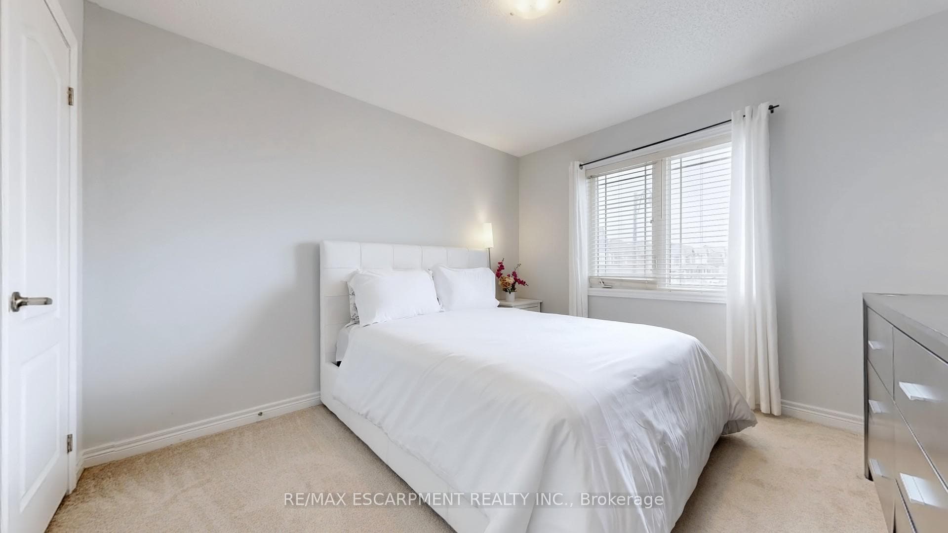 1443 Lormel Gate Avenue photo 24