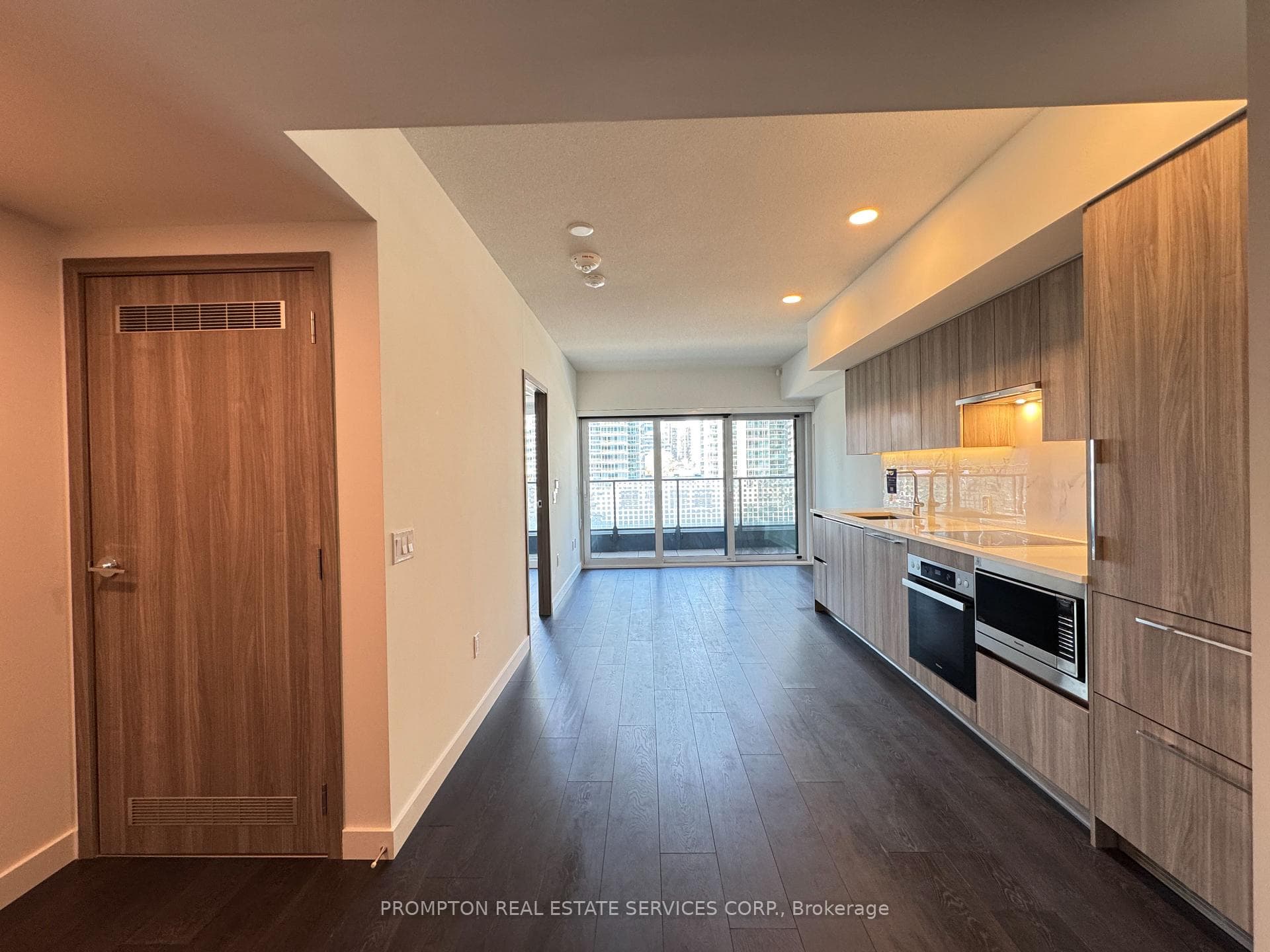 1 Concord Cityplace Way Unit 336 photo 1