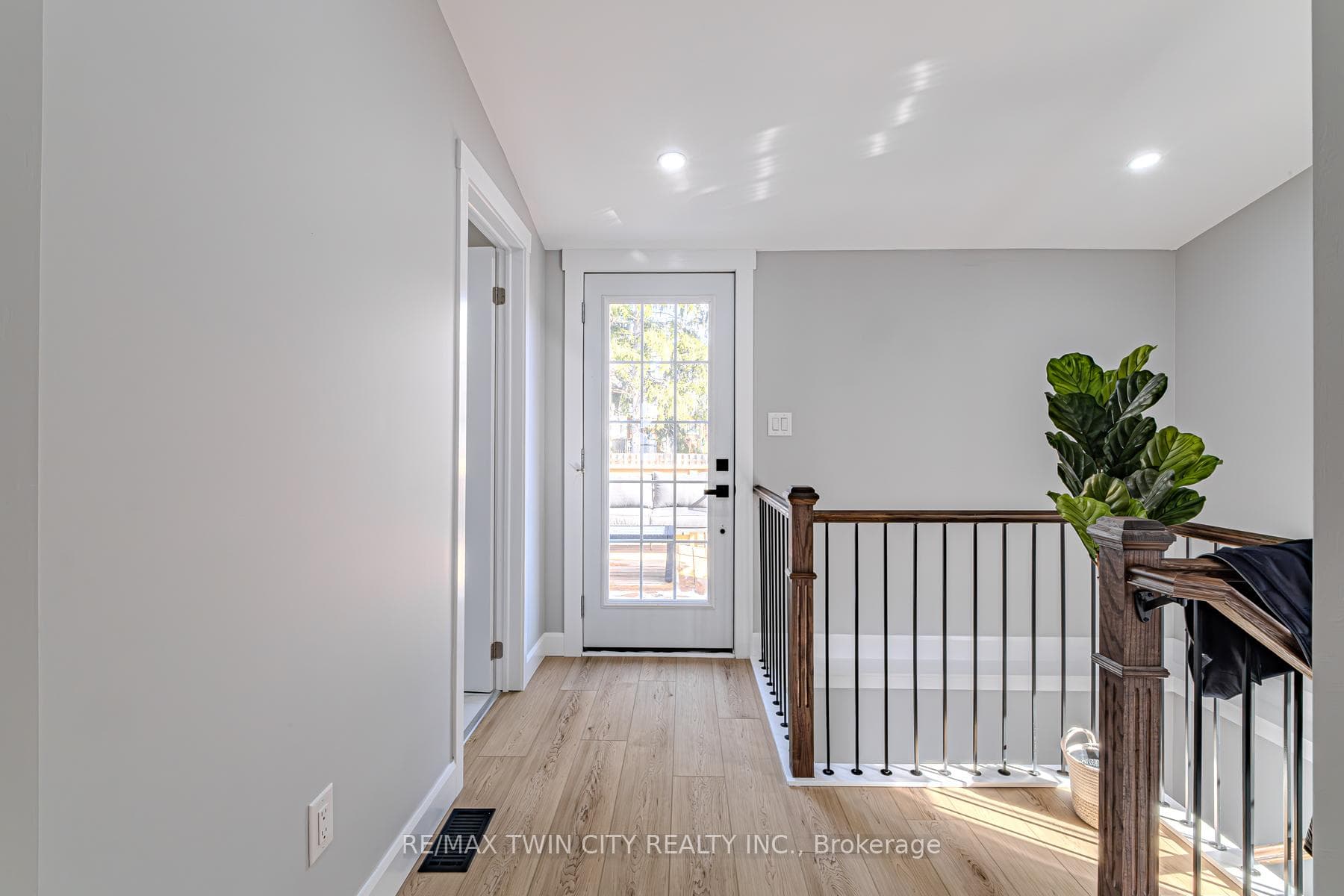 101 Aberdeen Avenue photo 12