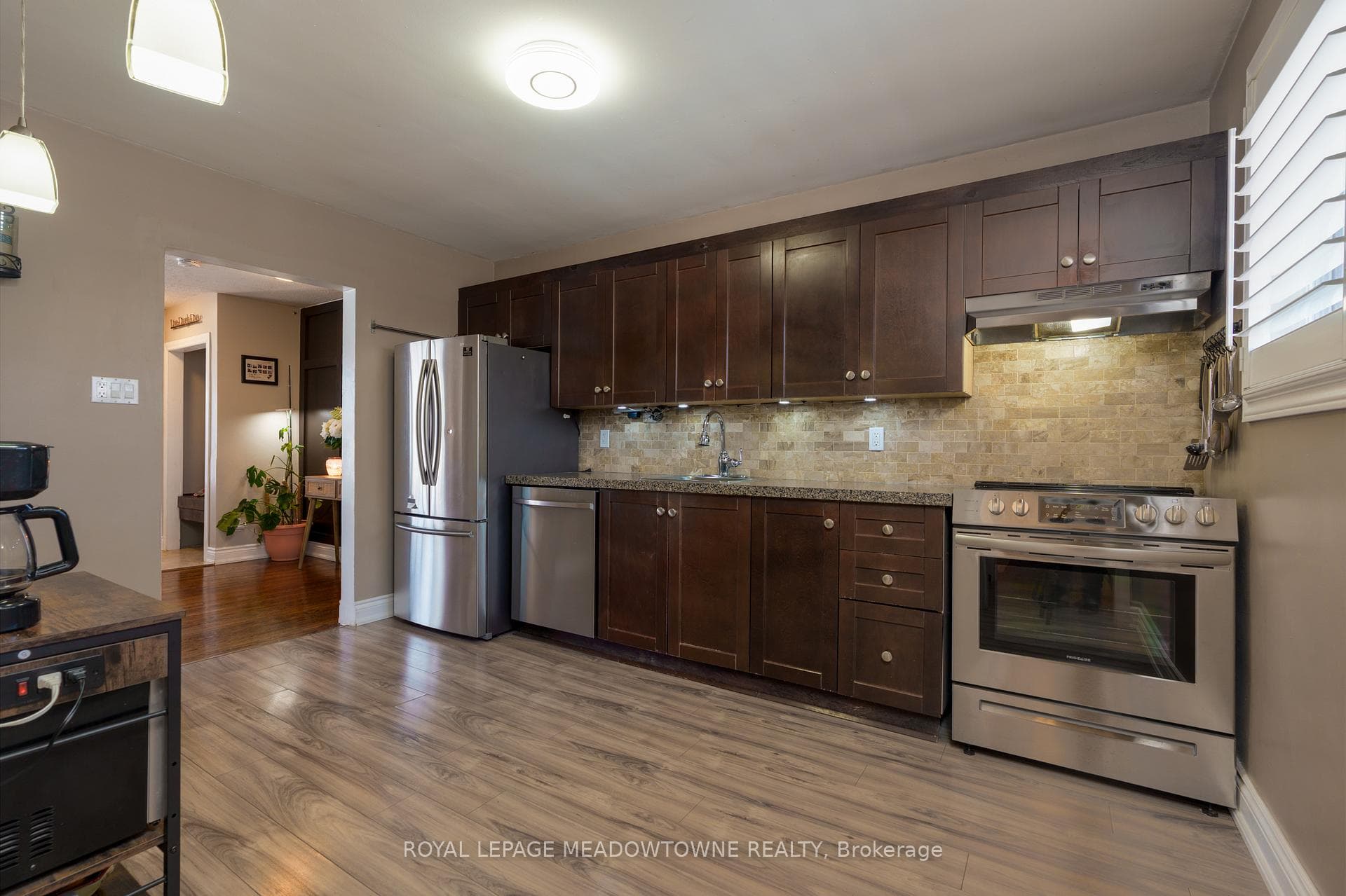Eat-in Kitchen, granite counter tops, SS appl.