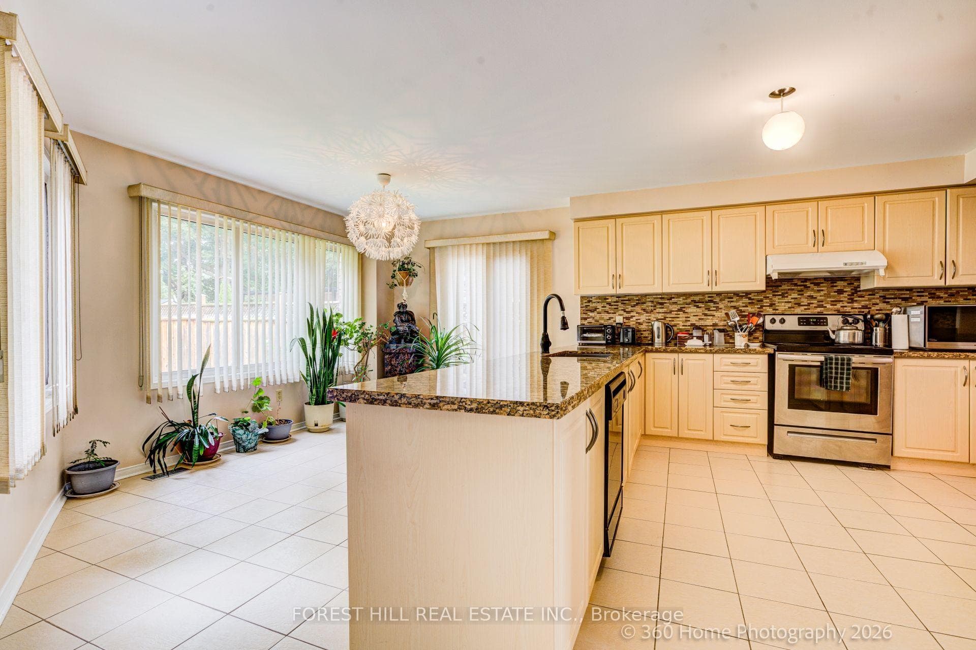 3679 Loyalist Drive photo 5