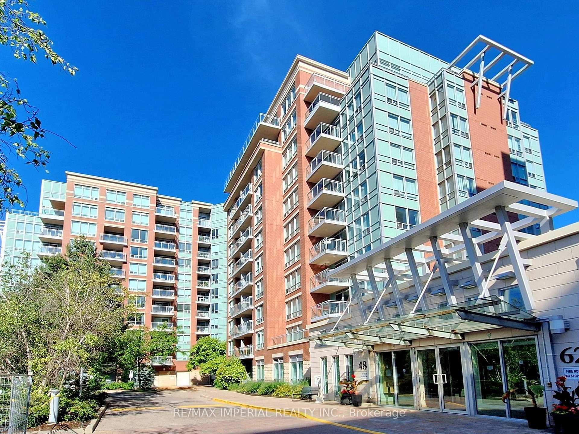 48 Suncrest Boulevard Unit 1019 photo 3