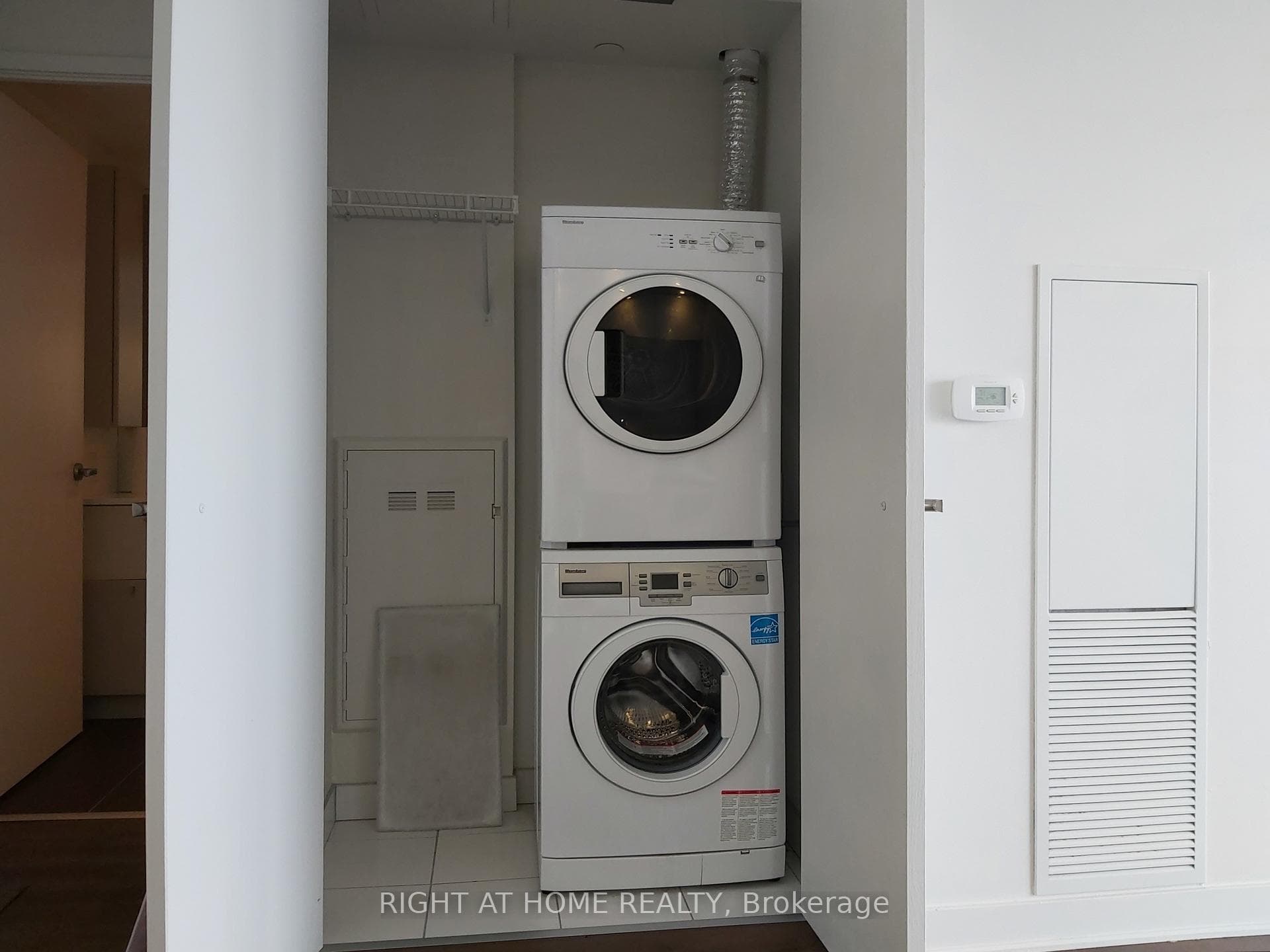 15 Grenville Street Unit 5005 photo 11