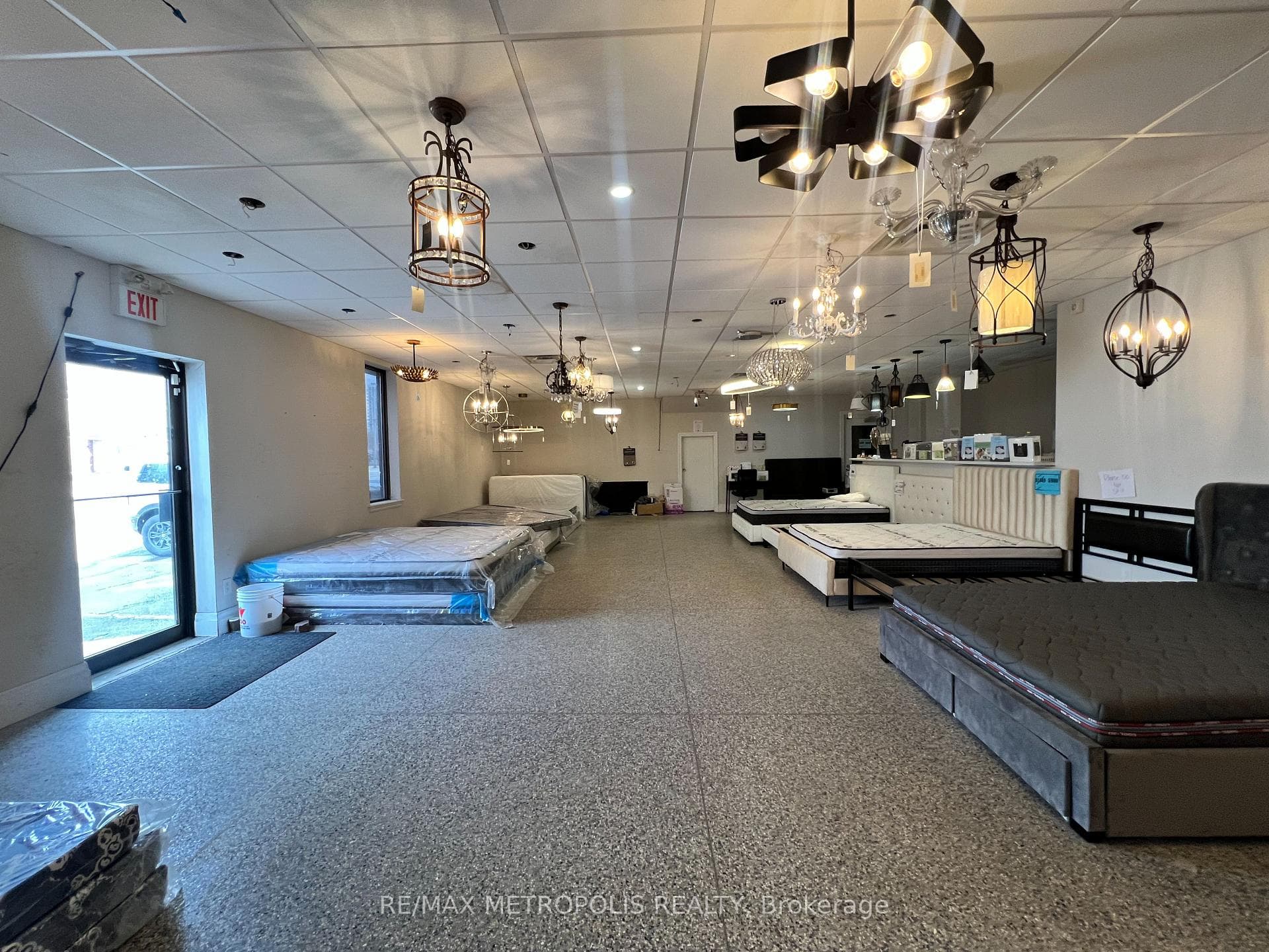 551 York Street Unit Showroom photo 3