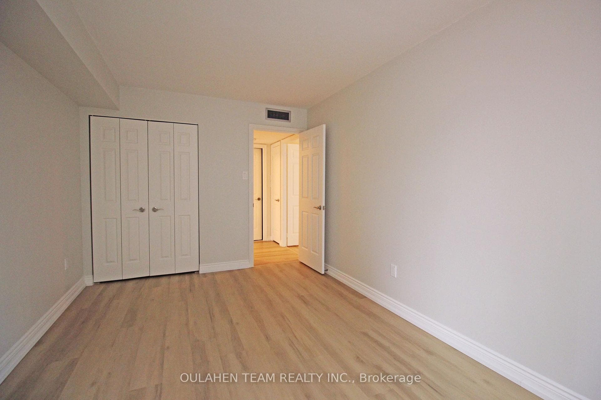 65 Spring Garden Avenue Unit 201 photo 23
