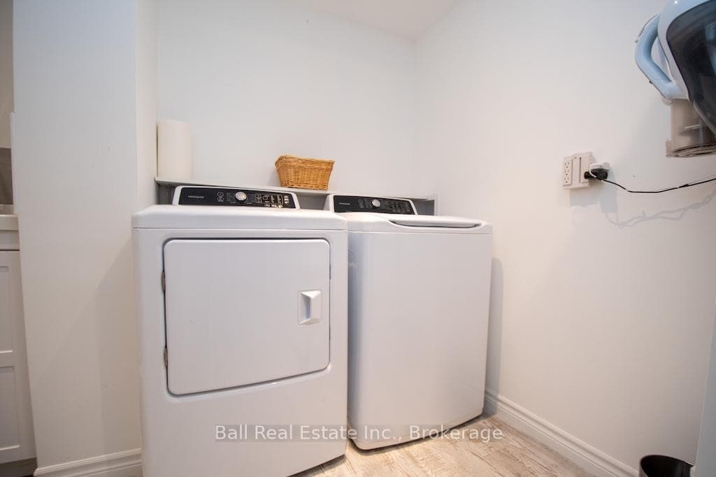 12 Lakefield Court photo 35