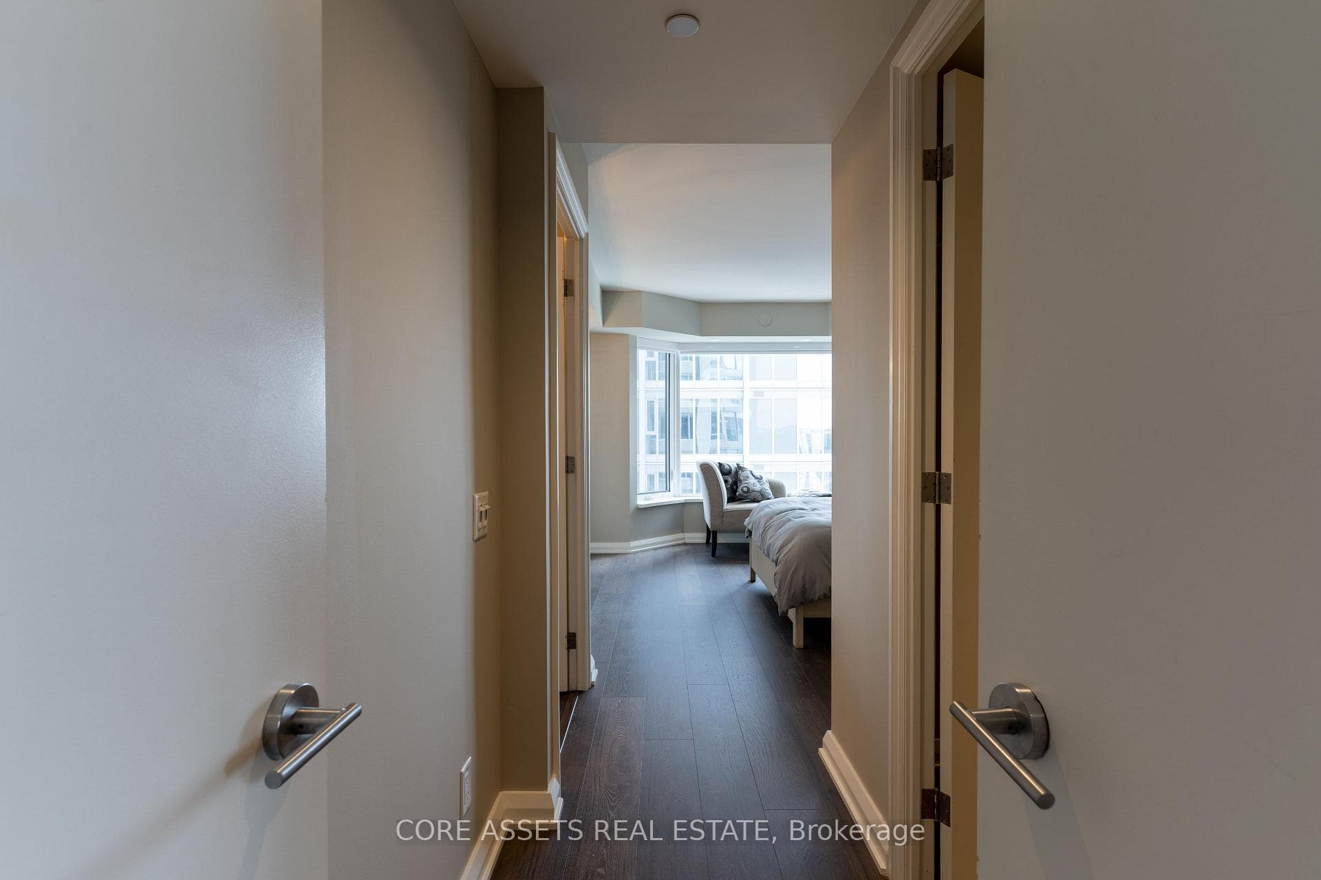 155 Yorkville Avenue Unit 2713 photo 15