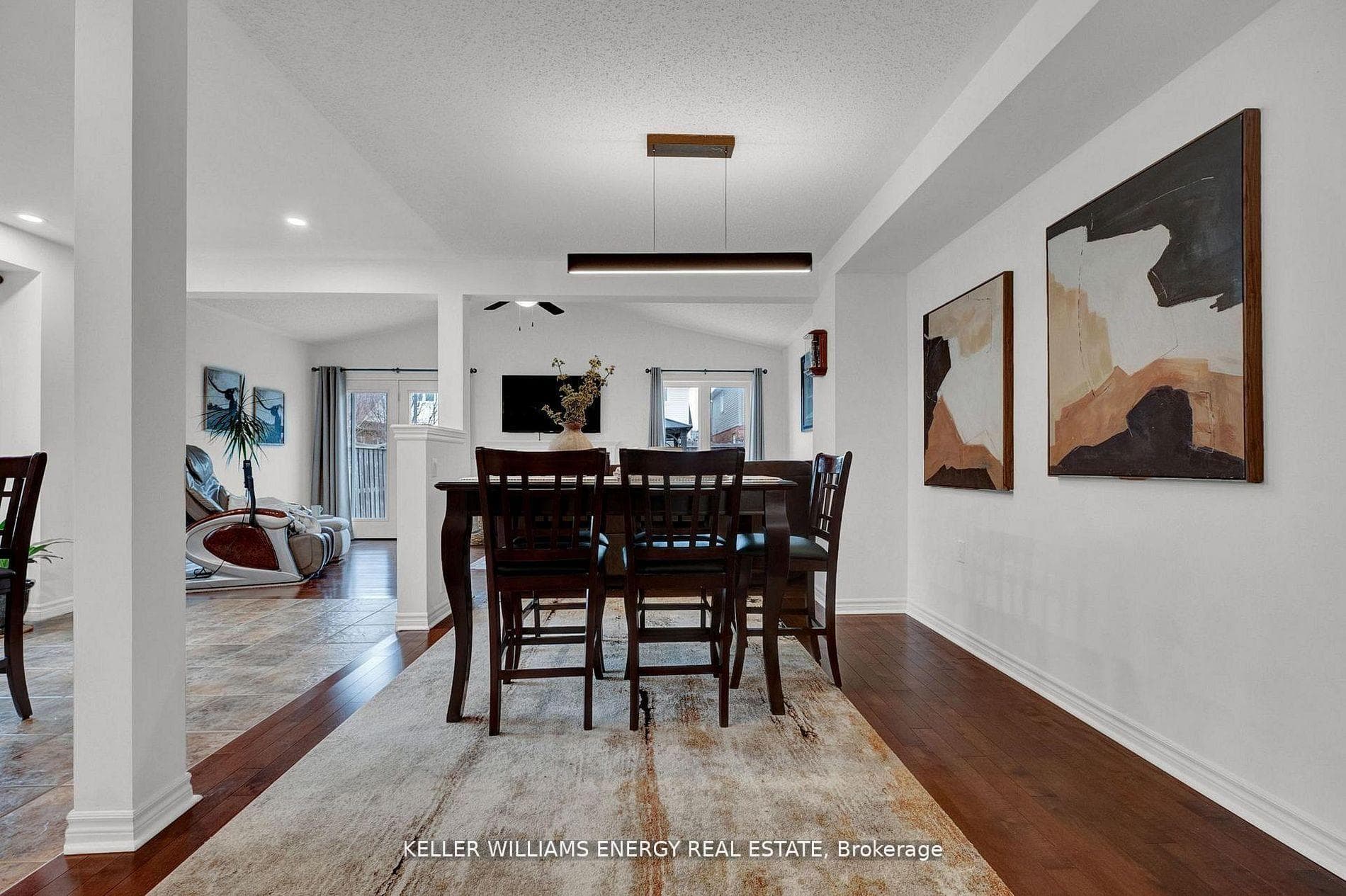 1379 Wadebridge Crescent photo 10