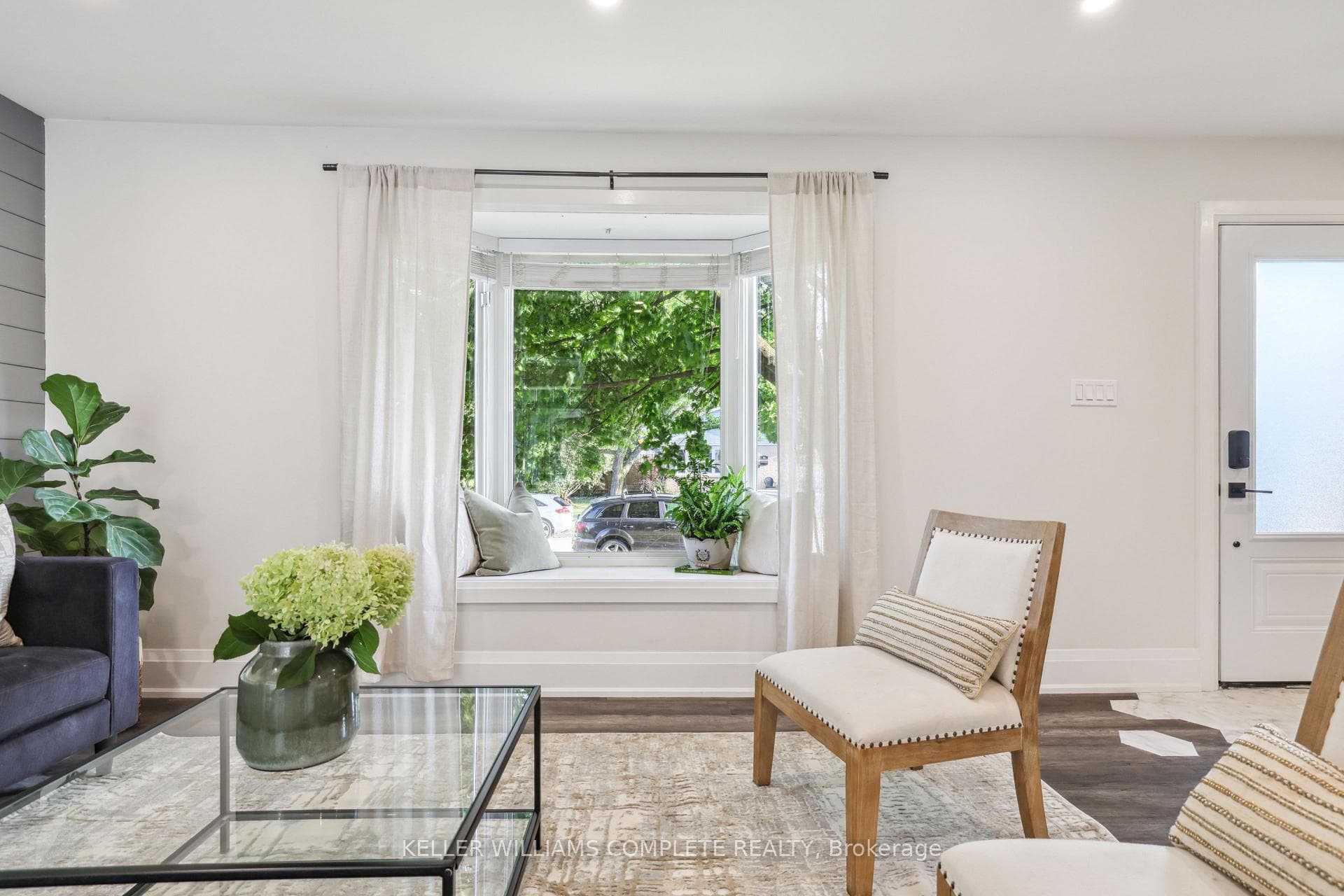 49 Markham Crescent photo 8