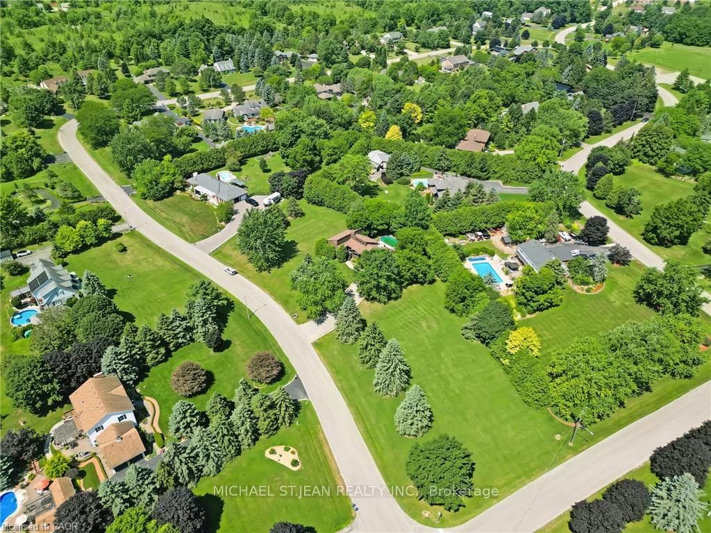 11 Weneil Drive photo 46