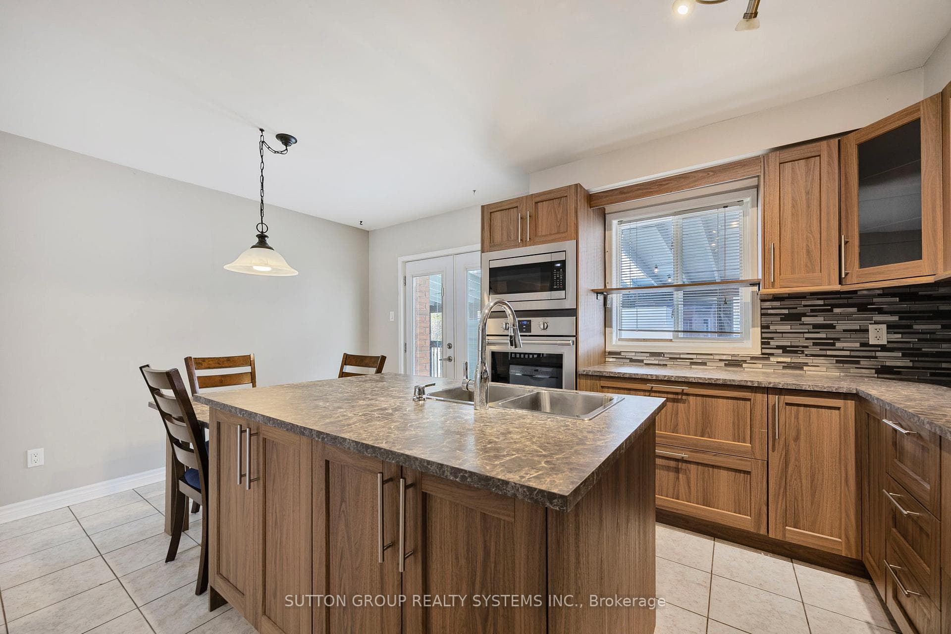 75 Coleman Drive photo 9