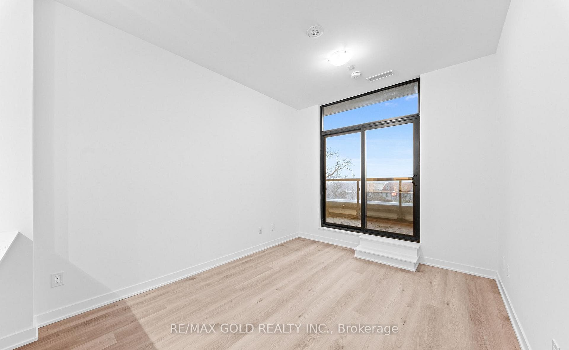 2075 Lakeshore Road Unit 214 photo 28