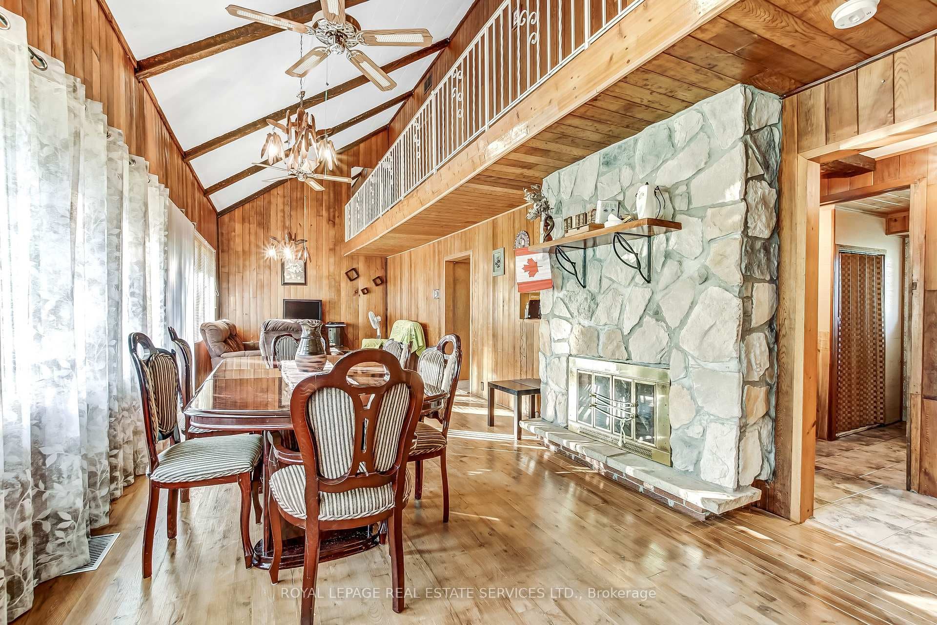 20 Bayview Avenue photo 4