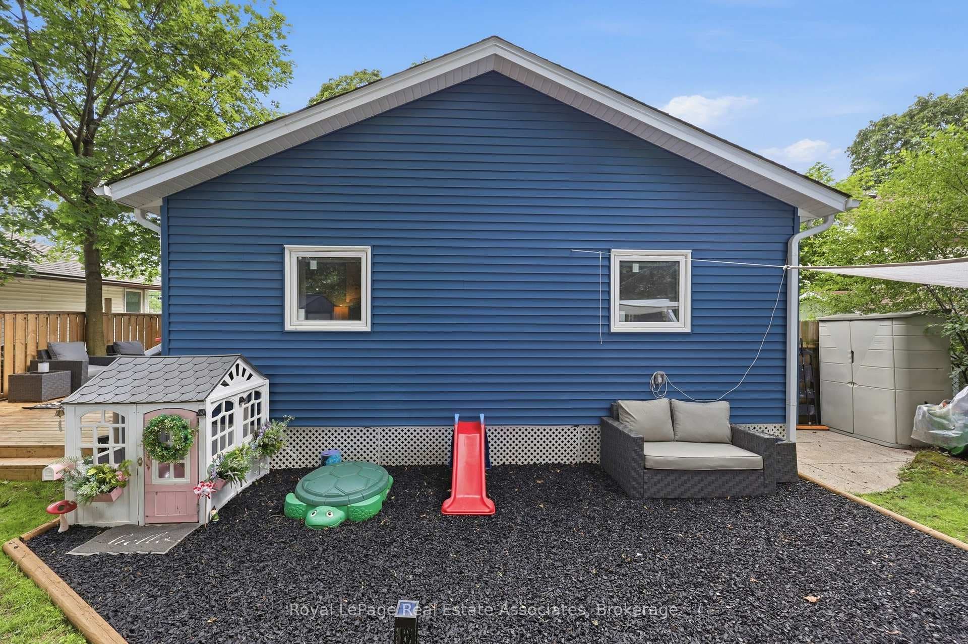 21 Ridgewood Avenue photo 28