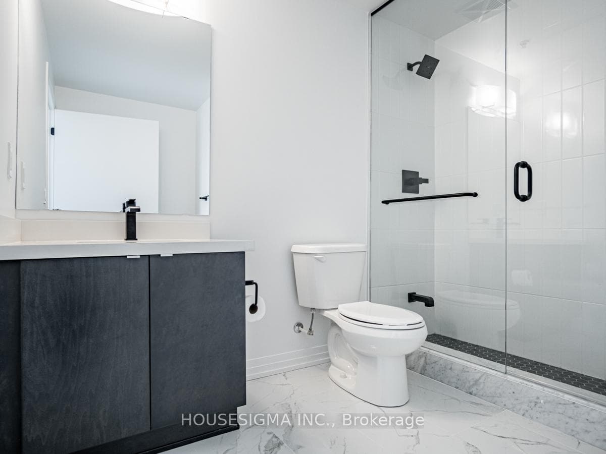 408 Brown Line Unit 212 photo 21
