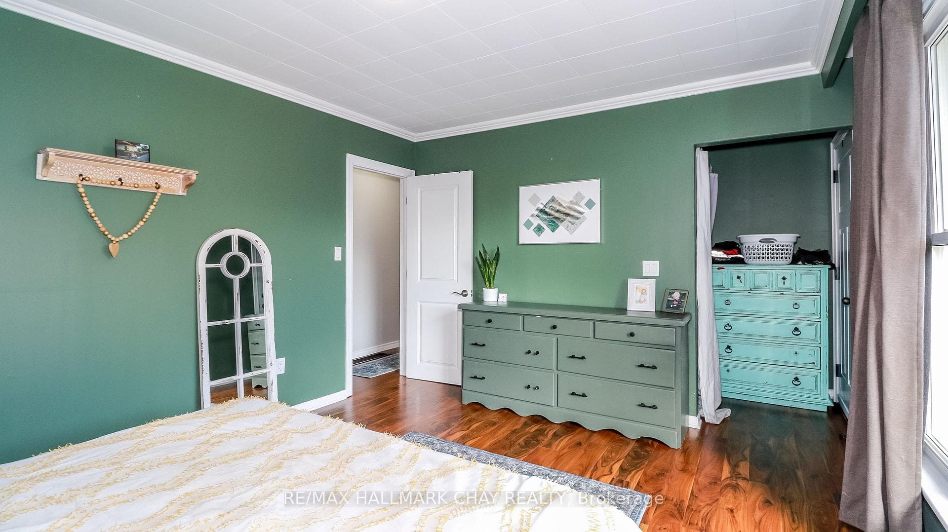 2208 Willard Avenue photo 15