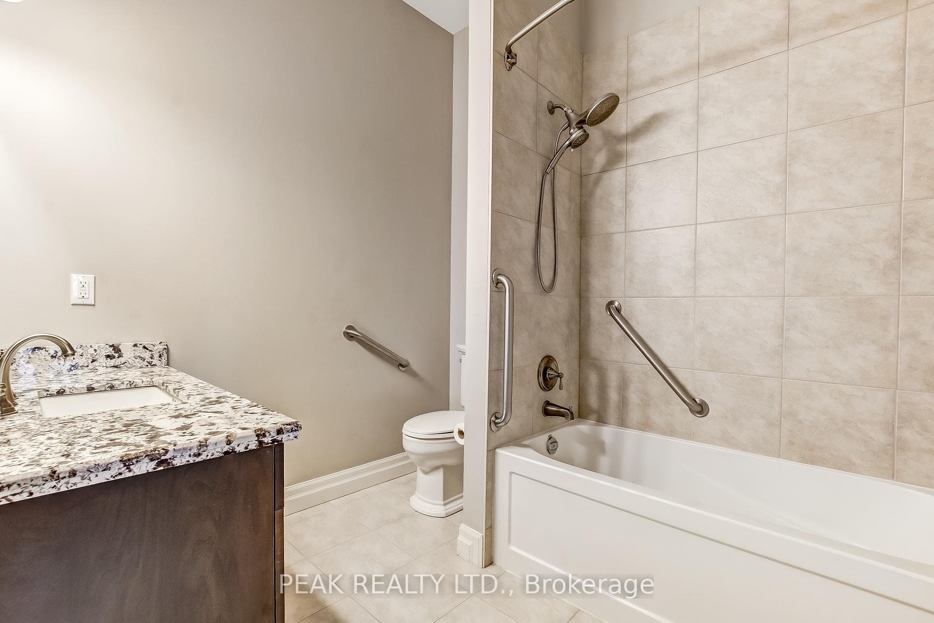 Main floor bath.