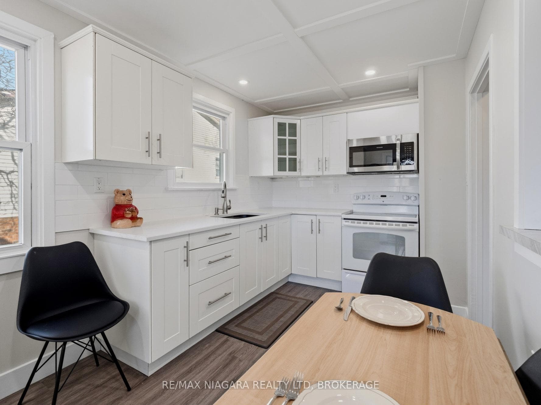 7957 Beaverdams Road photo 11