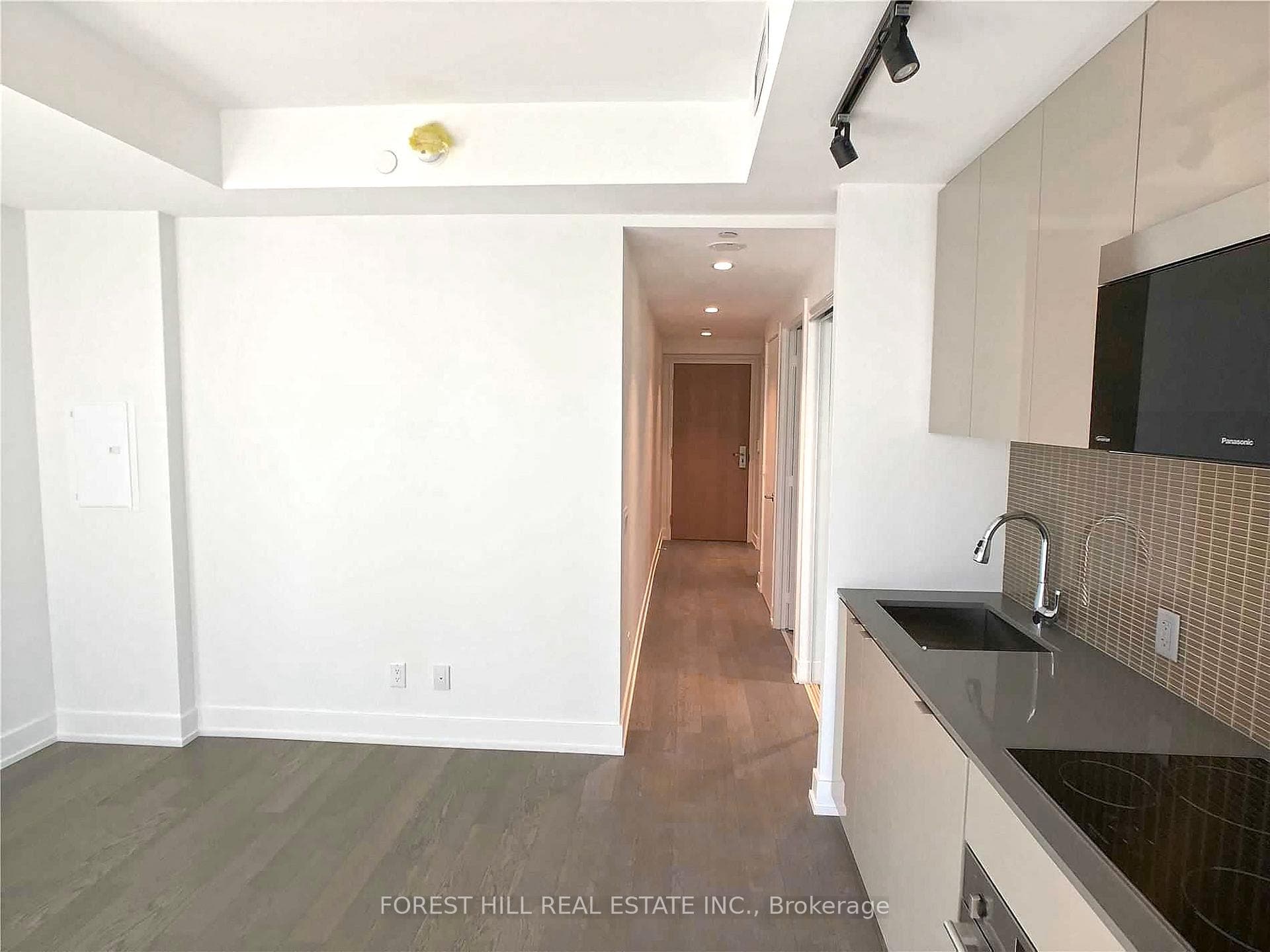 7 Grenville Street Unit 3702 photo 4