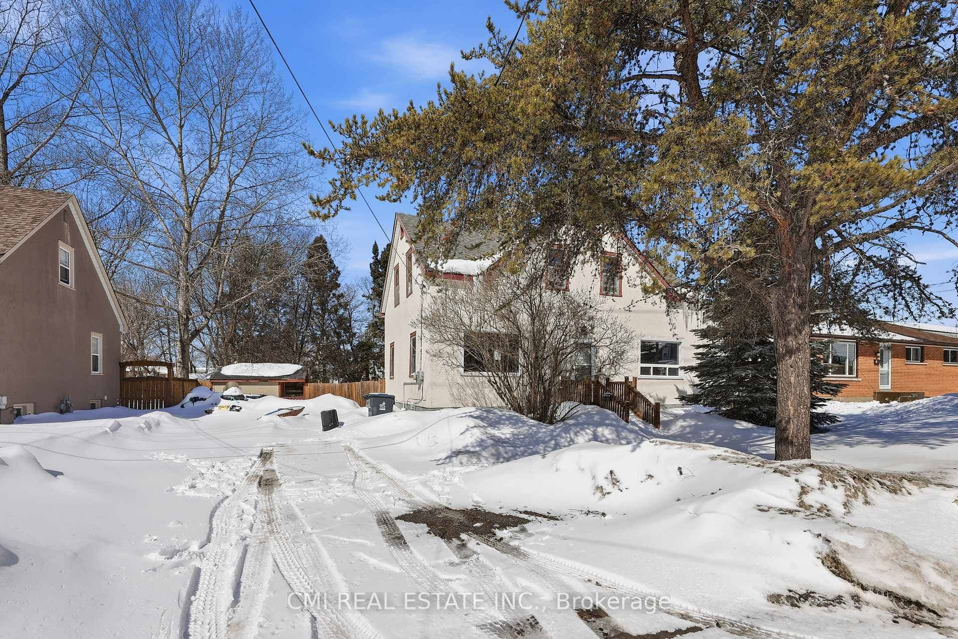 68 Pine Street photo 3